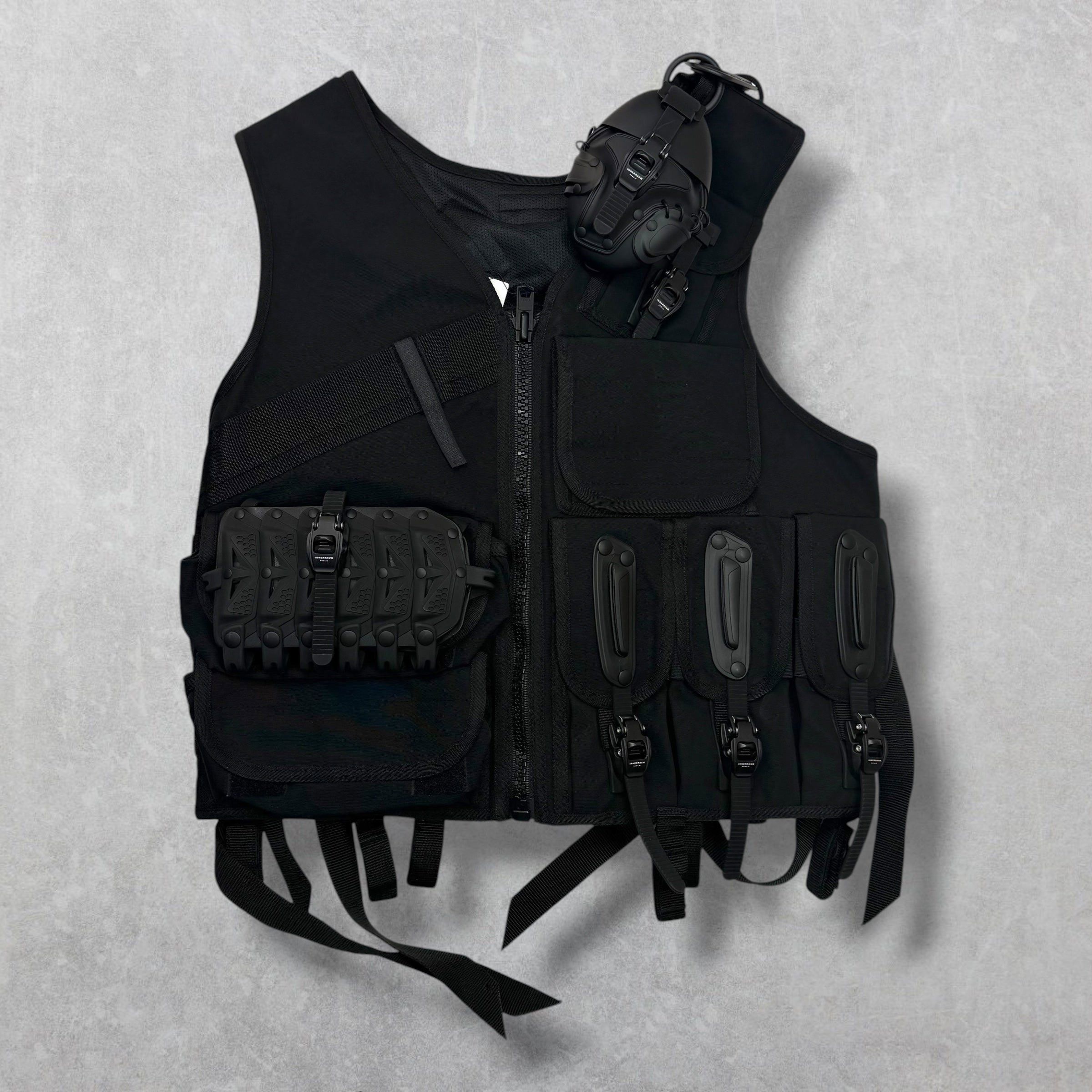 Junya Watanabe Junya Watanabe Man x Innerraum Utility Vest L Size US L / EU 52-54 / 3 - 1 Thumbnail