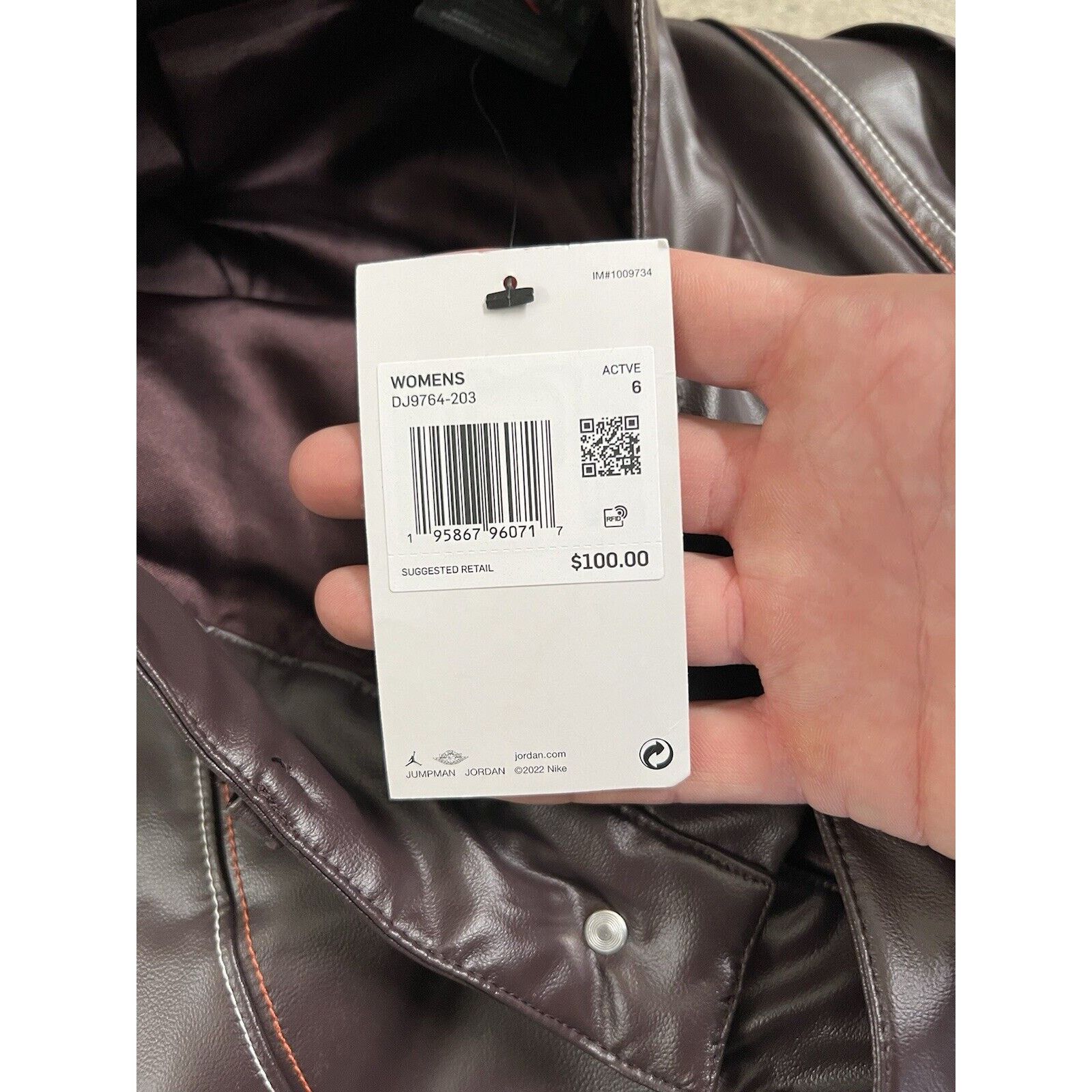 Jordan Brand 29x29 Authentic Jordan Brand Maison Chateau Rouge Pleather 6 Size 28" / US 6 / IT 42 - 6 Thumbnail