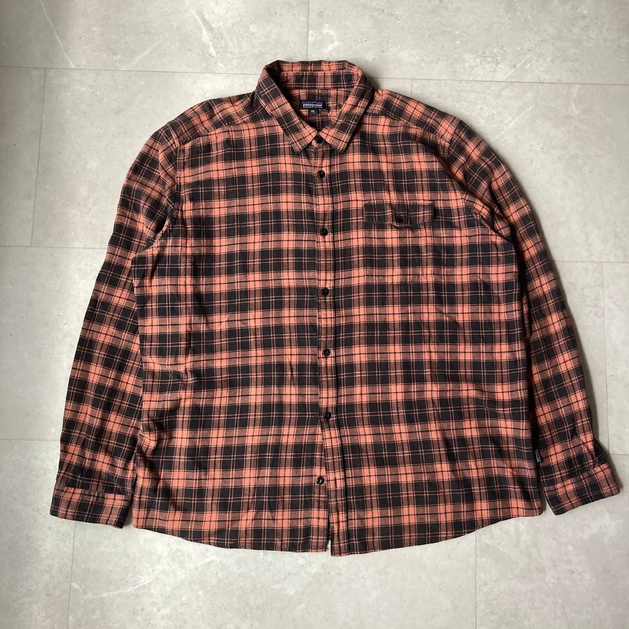 Patagonia Vintage Patagonia Light Flannel Organic Cotton Button Shirt Size US XXL / EU 58 / 5 - 1 Thumbnail