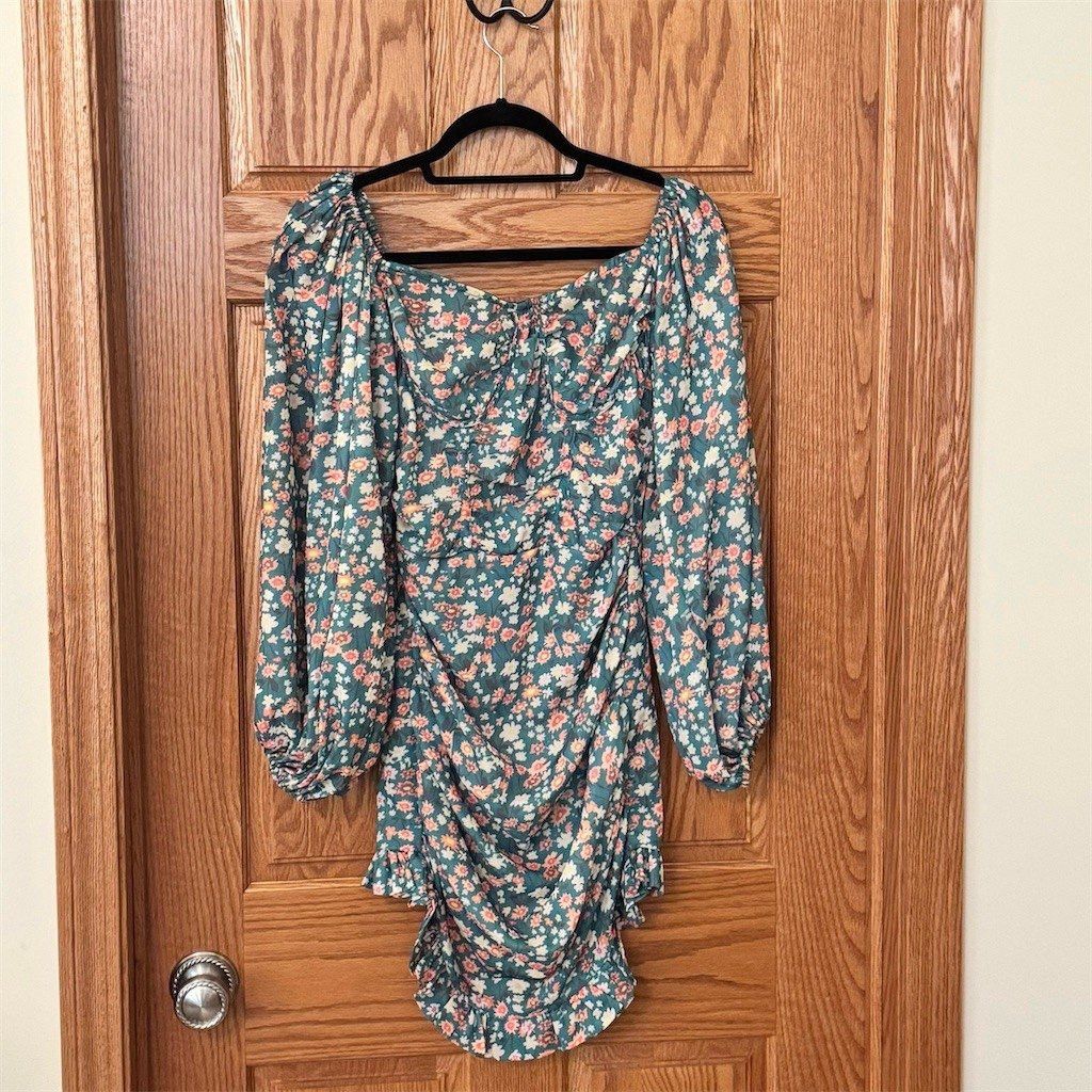 PrettyLittleThing PrettyLittleThing Mini Dress Womens Size 6 Small Green Dits Size M / US 6-8 / IT 42-44 - 1 Thumbnail