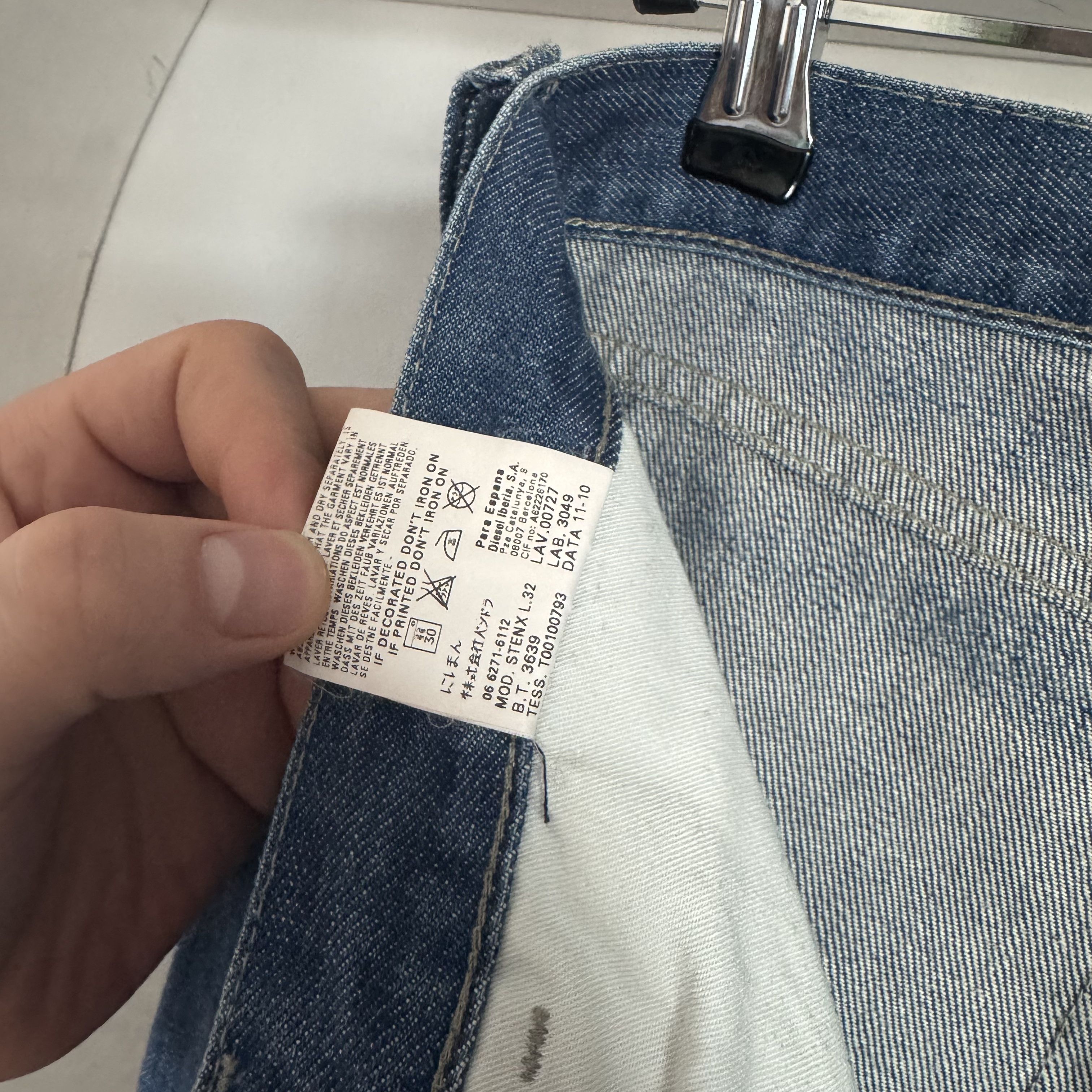 Diesel Women's DIESEL Vintage Bootcut Wide Low Rise Jeans Size 27 Size 27" / US 4 / IT 40 - 16 Thumbnail