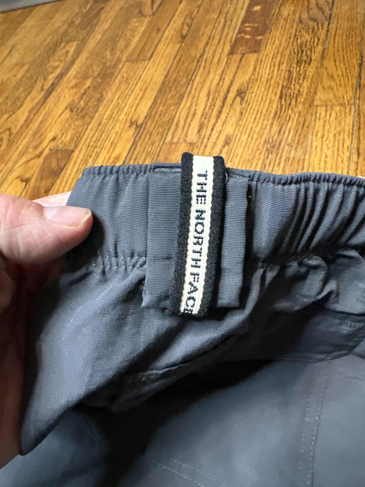 The North Face North Face Belted Convertible Nylon Pants Short Court Size US 33 - 13 Thumbnail
