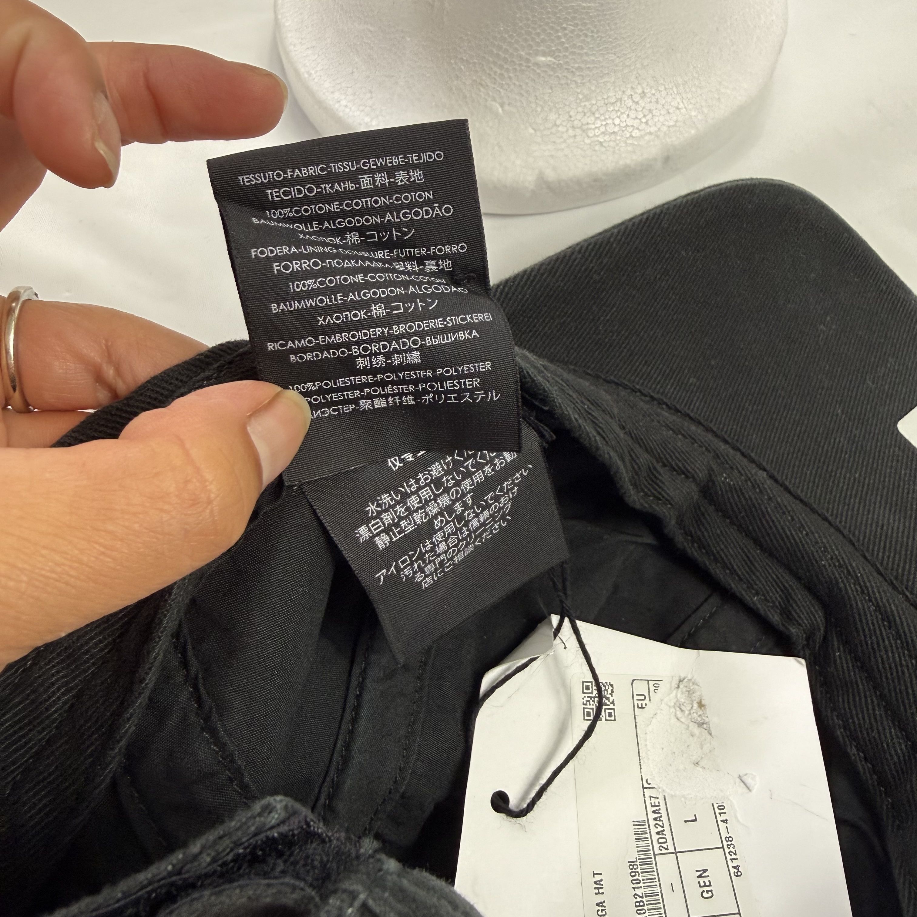 Balenciaga Balenciaga Languages Embroidered Black Cotton Baseball Cap Size ONE SIZE - 10 Thumbnail