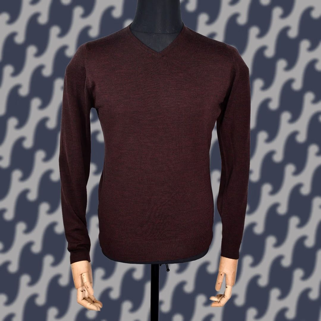 John Smedley John Smedley Sweater Men's M England Merino Wool V-Neck Pullover Brown Solid 100% Merino Wool Classic Fit Casual Dress Shirt Size US M / EU 48-50 / 2 - 1 Thumbnail