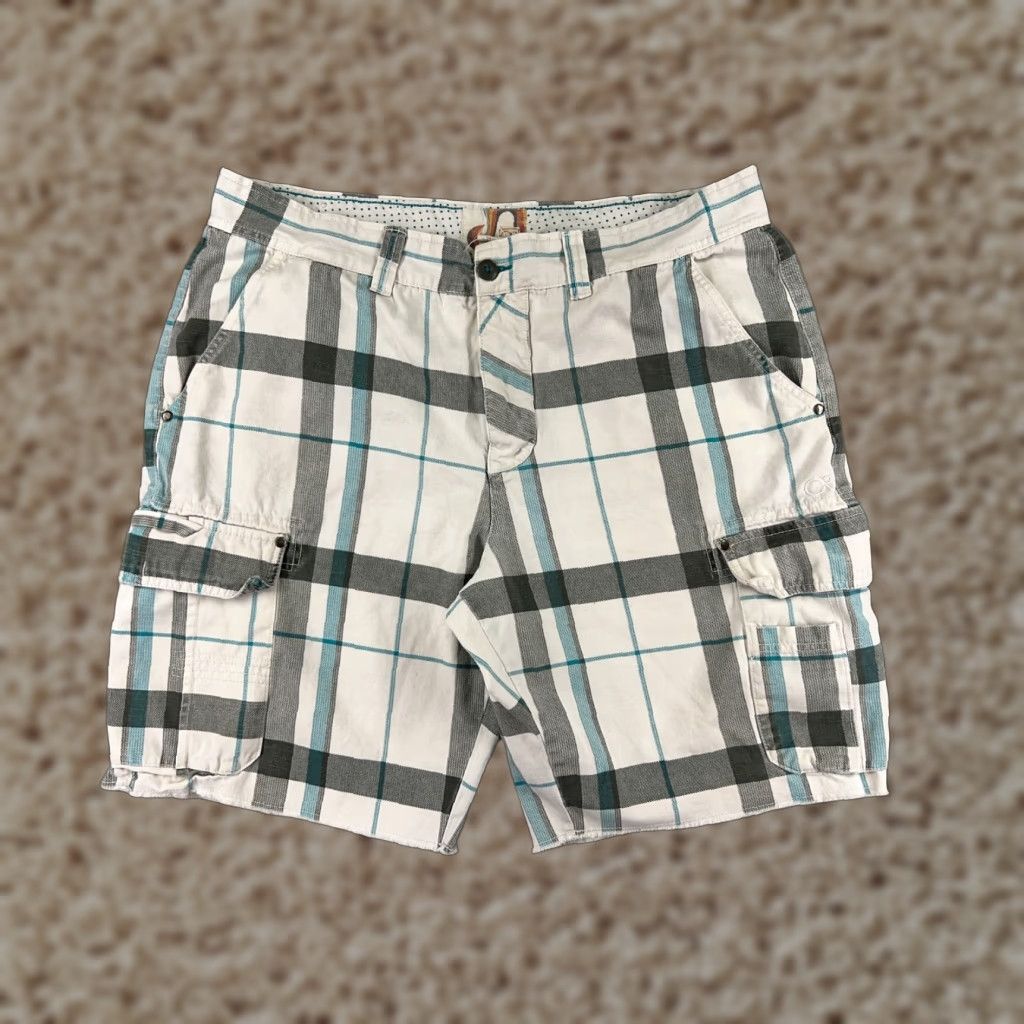 Ocean Pacific Ocean Pacific Shorts Mens 40 White Gray Plaid Cargo 100% Cotton Skateboard Size US 40 / EU 56 - 1 Thumbnail