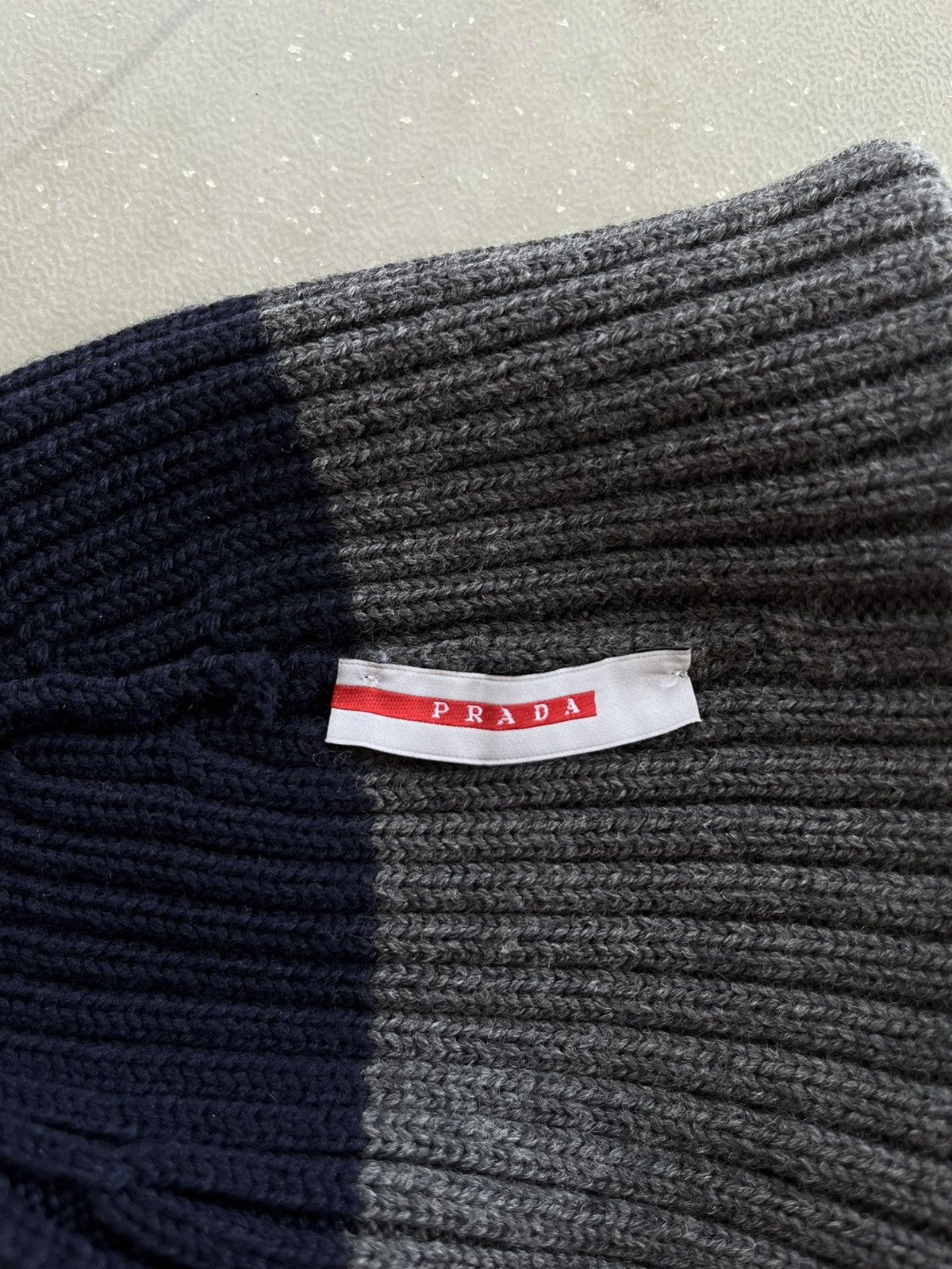 Prada Prada Beanie Red Tab logo Size ONE SIZE - 3 Thumbnail