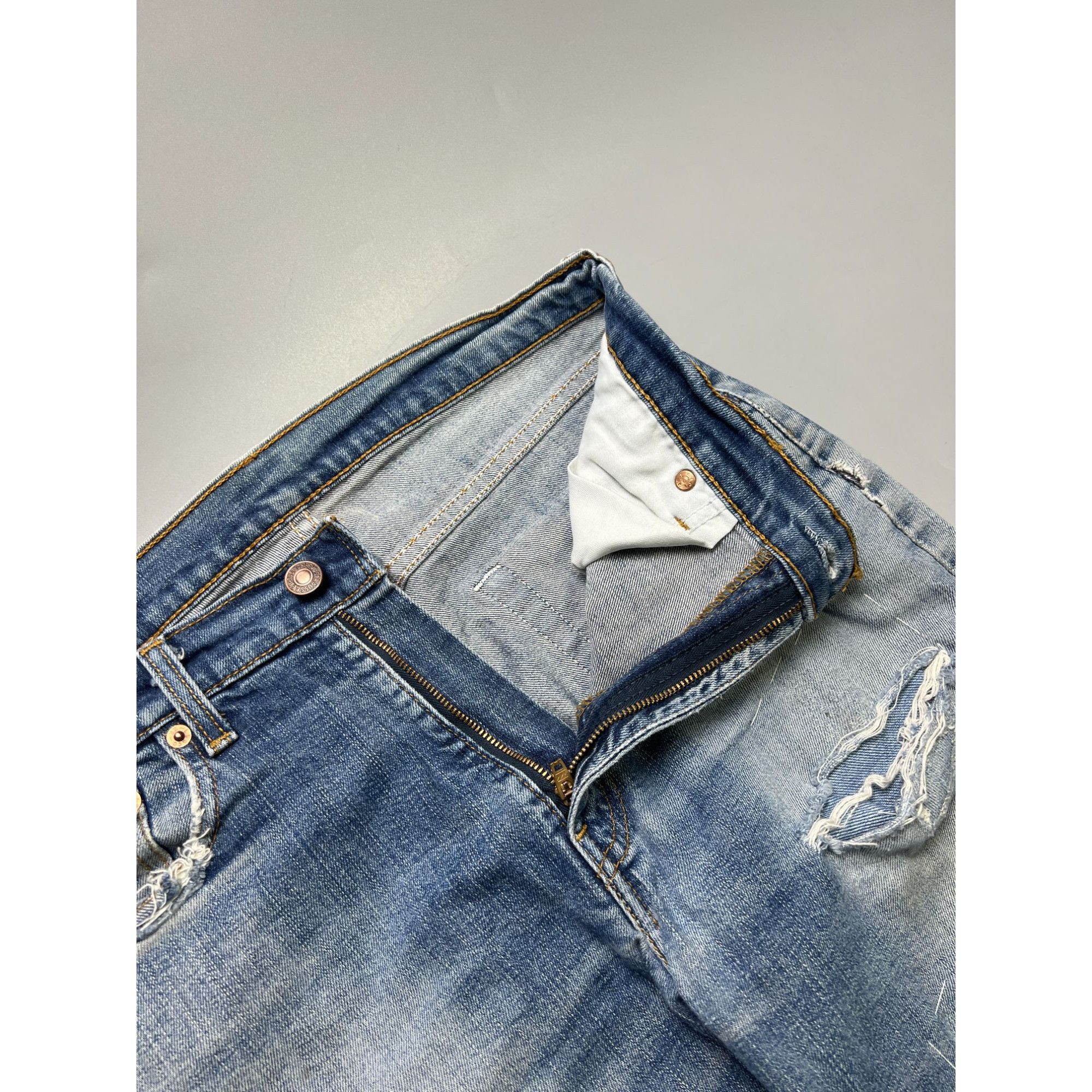 Levi's Levi’s 751 Distressed Denim Jeans Pants (Y1054) Size US 34 / EU 50 - 8 Thumbnail
