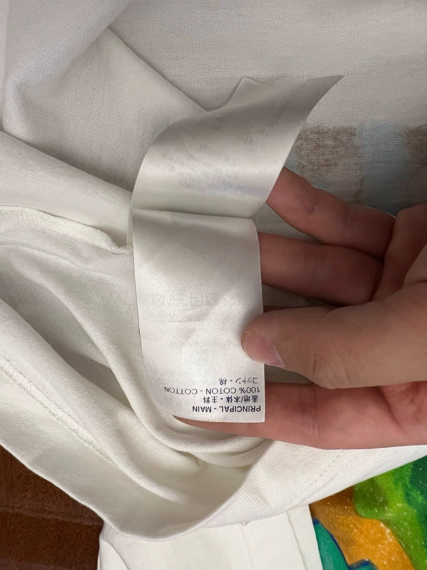 Louis Vuitton LV Classic Monogram Short Sleeve T-shirt S (Fits Large) Size US S / EU 44-46 / 1 - 4 Thumbnail