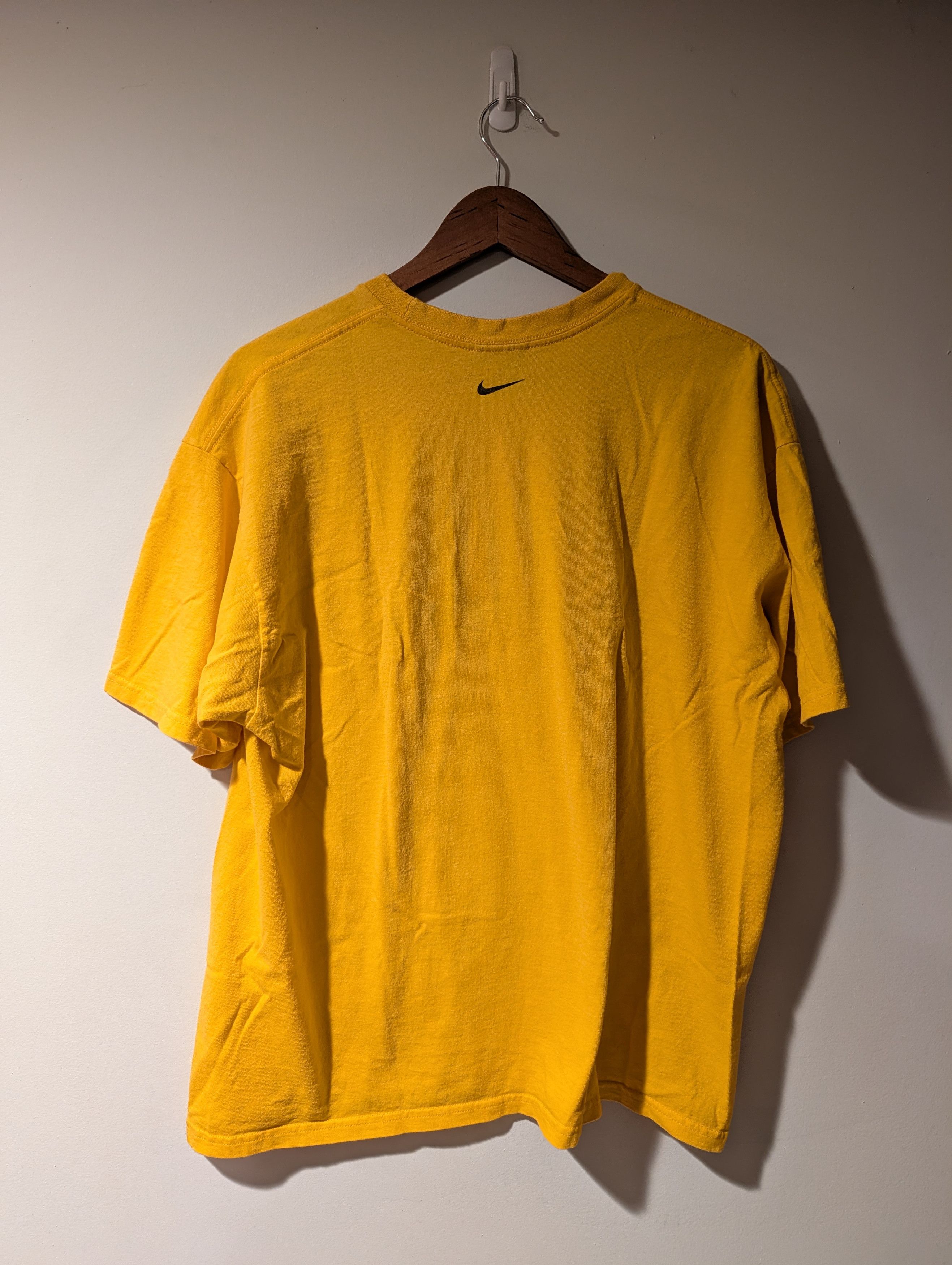 Nike Vintage Nike Spellout Arc Logo T Shirt Graphic Swoosh Tee Size US L / EU 52-54 / 3 - 5 Thumbnail