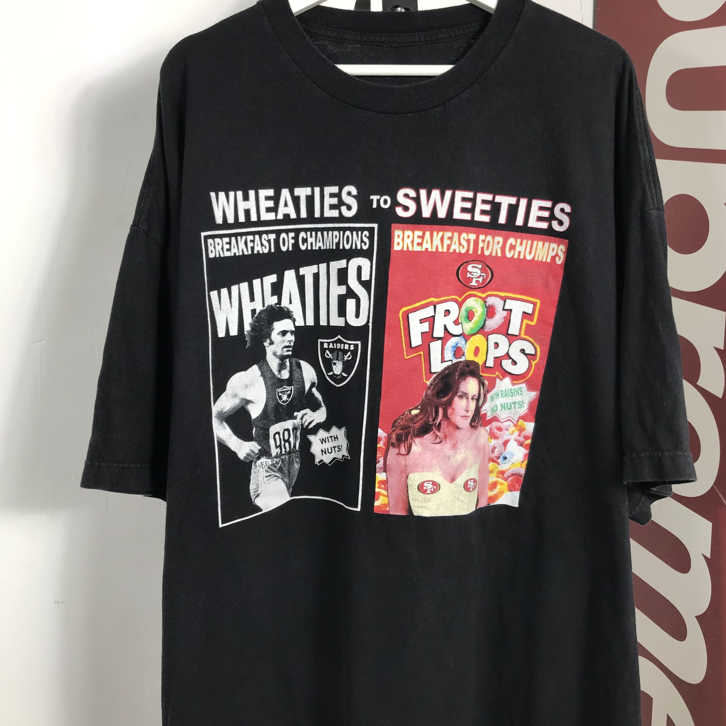 Vintage 90s Olivia Betty Page Porn breakfast vs NFL breakfast humor Size US XXL / EU 58 / 5 - 2 Thumbnail