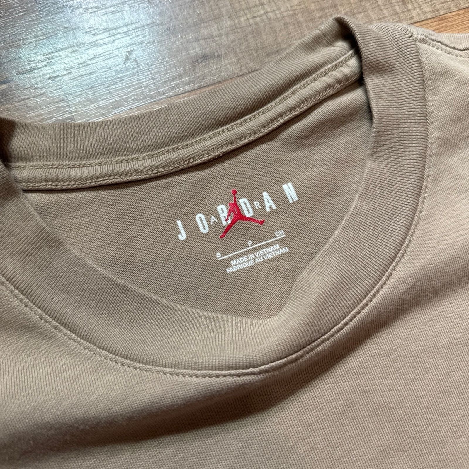 Nike NWOT Air Jordan 1 Short Sleeve Shirt Size US S / EU 44-46 / 1 - 4 Thumbnail