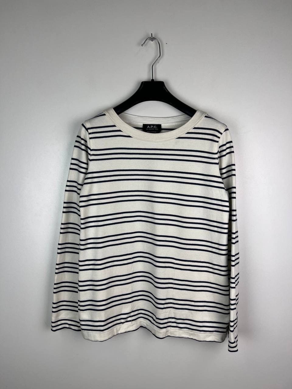 A.P.C. A.P.C. streetwear sweatshirt woman size S Size US S / EU 44-46 / 1 - 1 Thumbnail