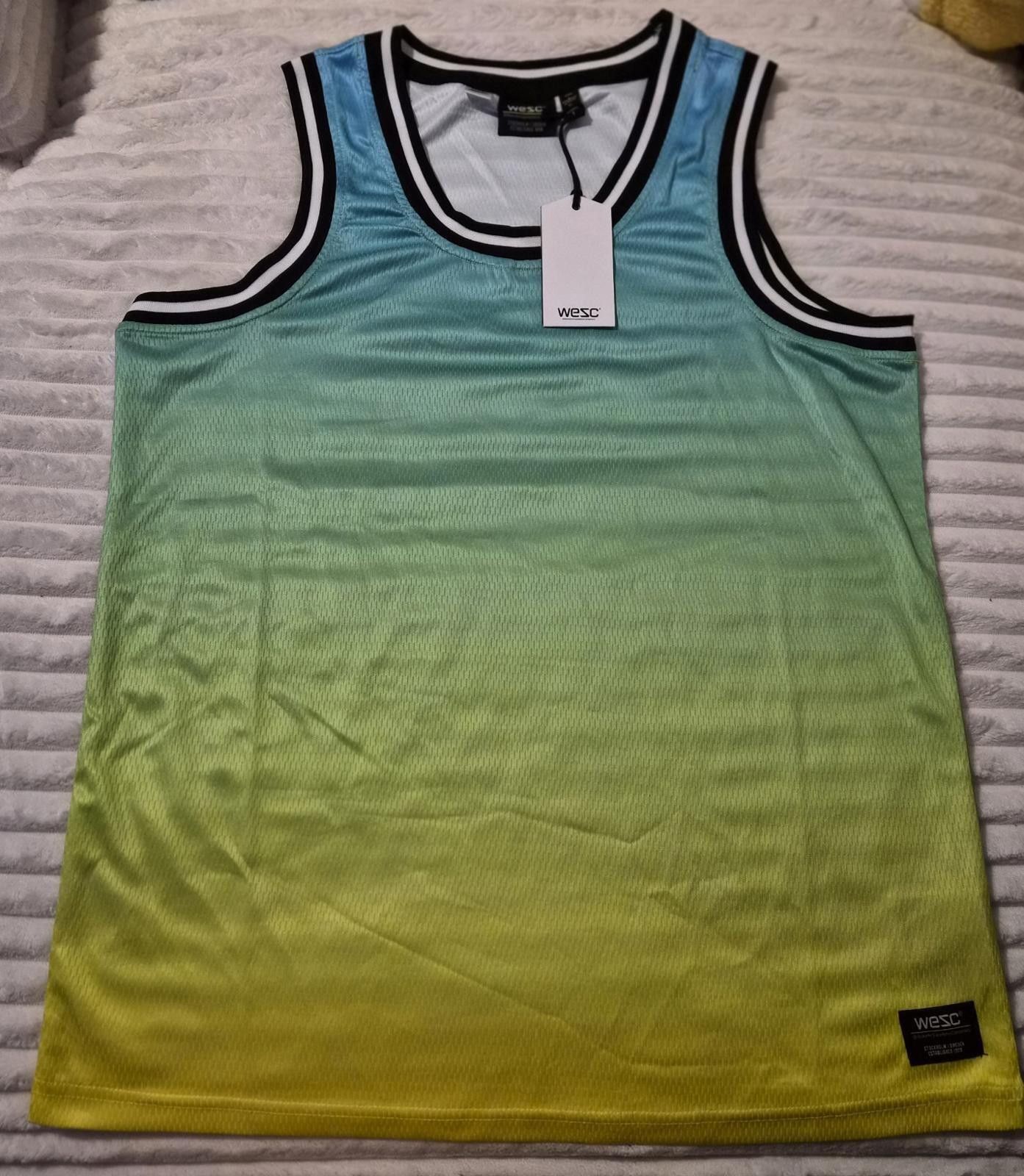 WeSC WESC Gradient Mesh Activewear Tank Top Size ONE SIZE - 1 Thumbnail