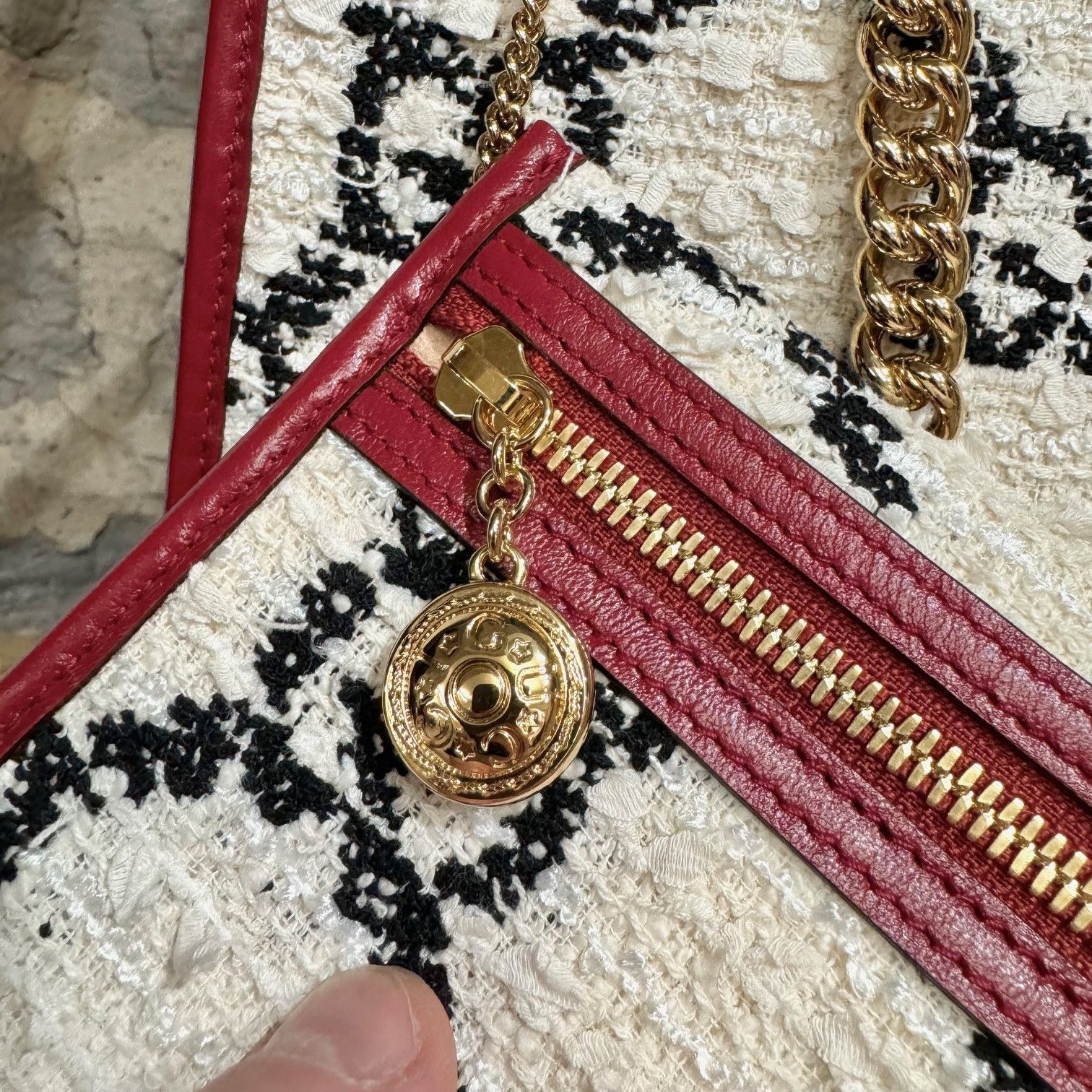Gucci Gucci Large Rajah GG Ivory Tweed Tote Bag W/ Pouch Size ONE SIZE - 3 Thumbnail