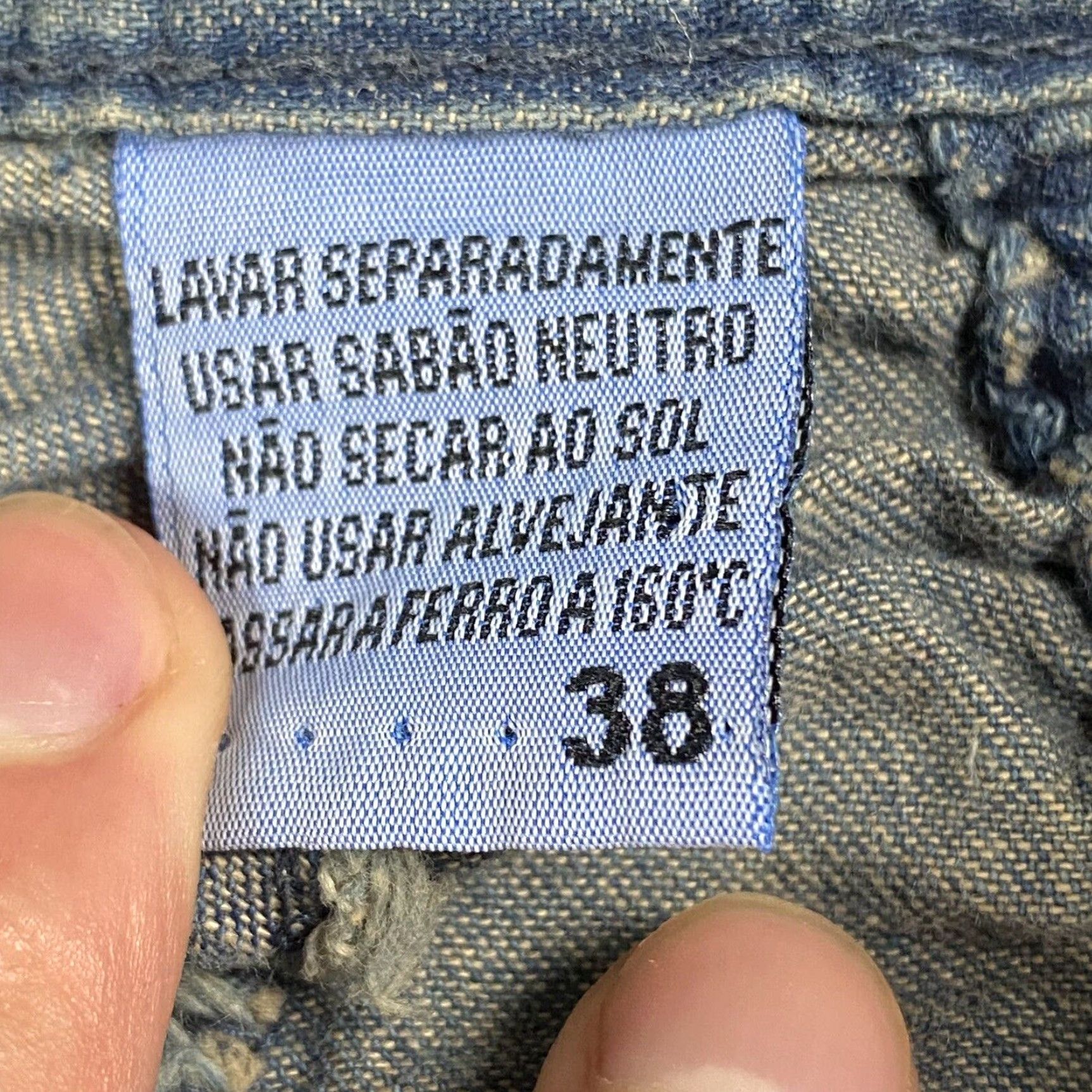 Vintage VINTAGE YES, BRAZIL JEANS RUFFLE DISTRESSED FLARE JEANS WOMENS 28 BLUE Y2K Size 28" / US 6 / IT 42 - 6 Thumbnail