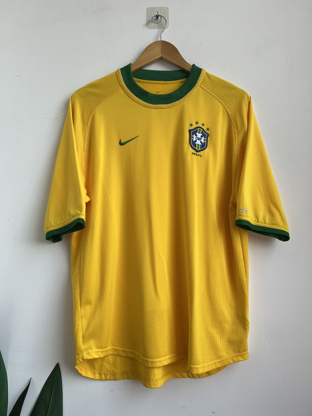 Nike Brazil Home Jersey 2000/01 Size US M / EU 48-50 / 2 - 1 Thumbnail
