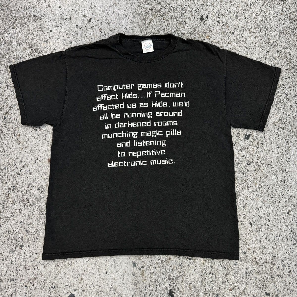 Vintage Faded Magic Pills Tee Thrashed Distressed ERD Grunge Size US L / EU 52-54 / 3 - 3 Thumbnail