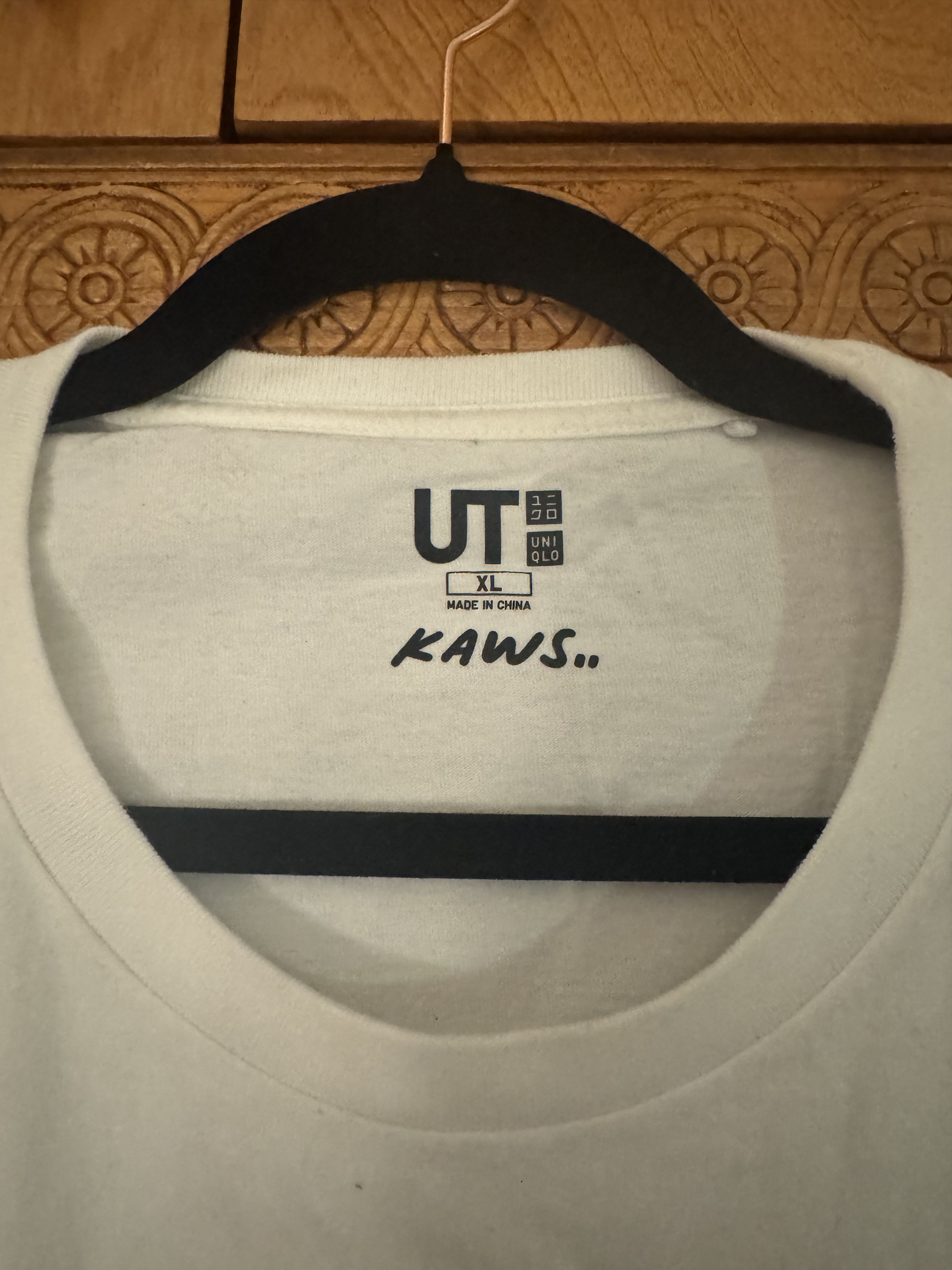 Kaws × Uniqlo Kaws Uniqlo White T Shirt Size US XL / EU 56 / 4 - 2 Thumbnail