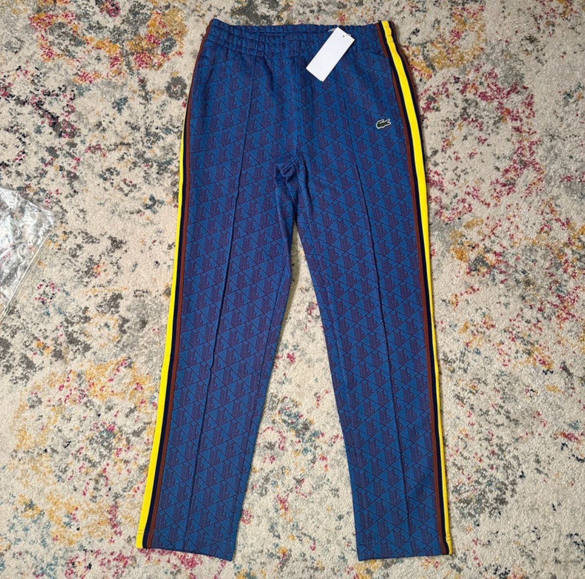 Lacoste Lacoste monogram new/newer worn size S Size US 32 / EU 48 - 1 Thumbnail