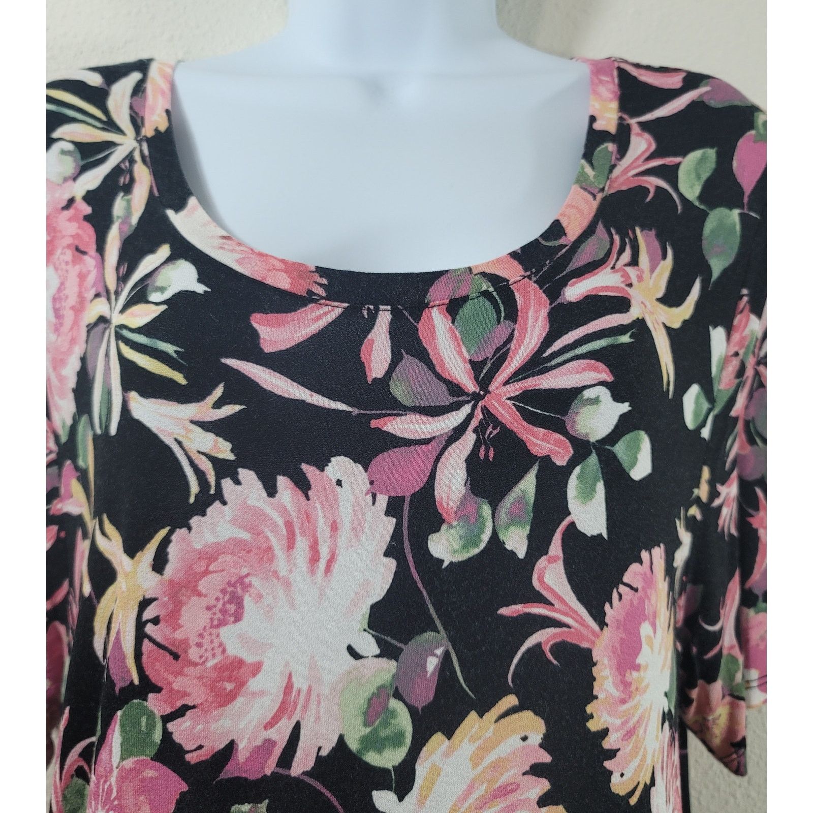 Other Lane Bryant Black Pink Floral Print Top 14 16 Lightweight Size XL / US 12-14 / IT 48-50 - 5 Thumbnail