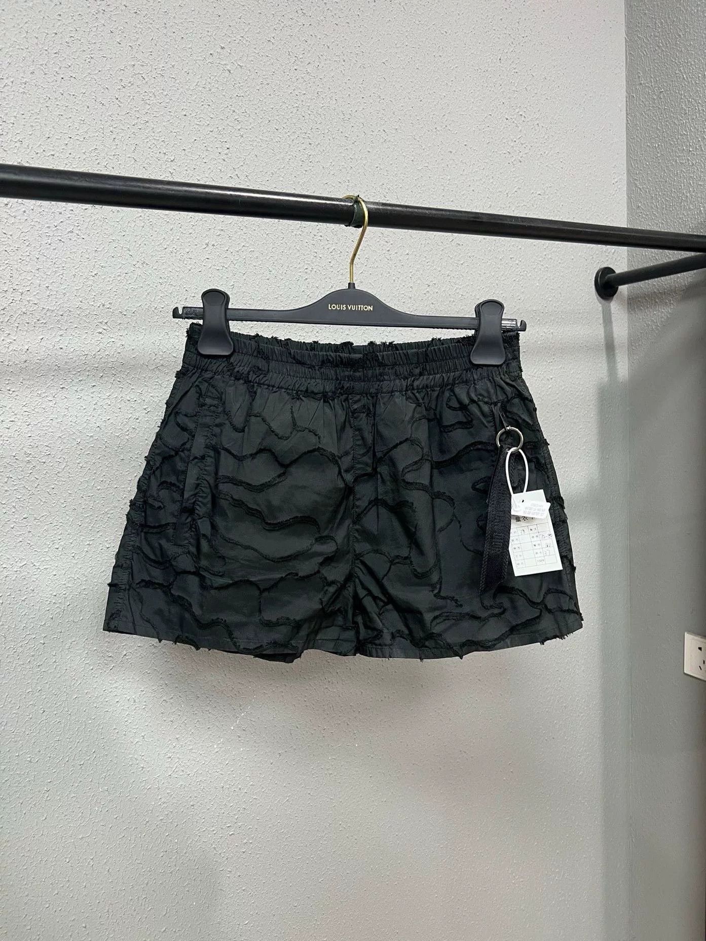 Dior Dior Embossed Shorts Size 38" / US 16 / IT 52 - 1 Thumbnail