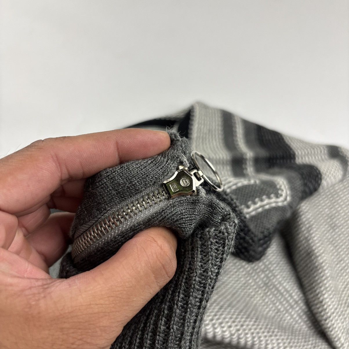 Kris Van Assche Kris Van Assche Merino Wool Zip Sweater Size US S / EU 44-46 / 1 - 7 Thumbnail