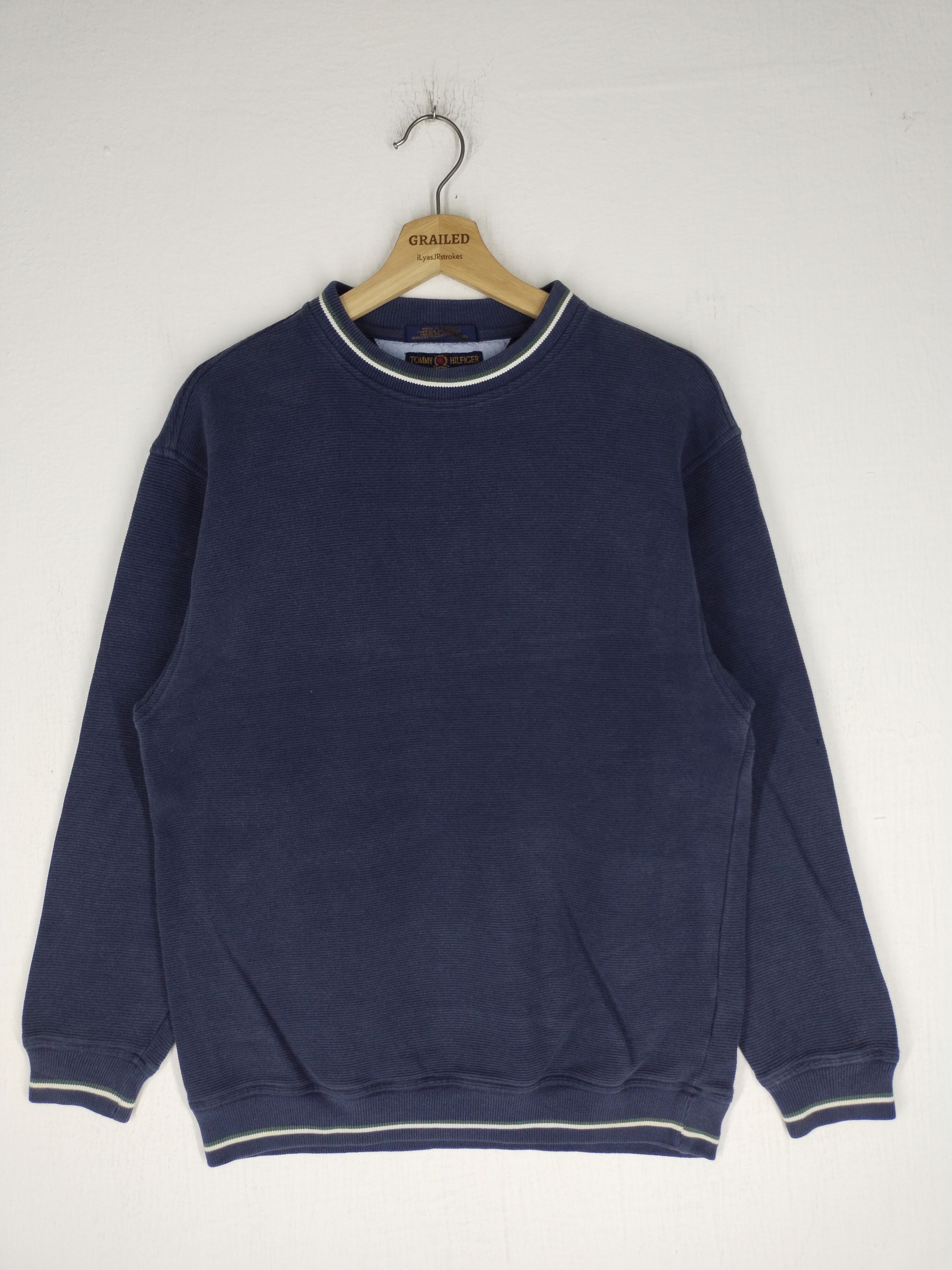 Tommy Hilfiger Vintage Plain Tommy Hilfiger Sweatshirt Size US M / EU 48-50 / 2 - 2 Thumbnail