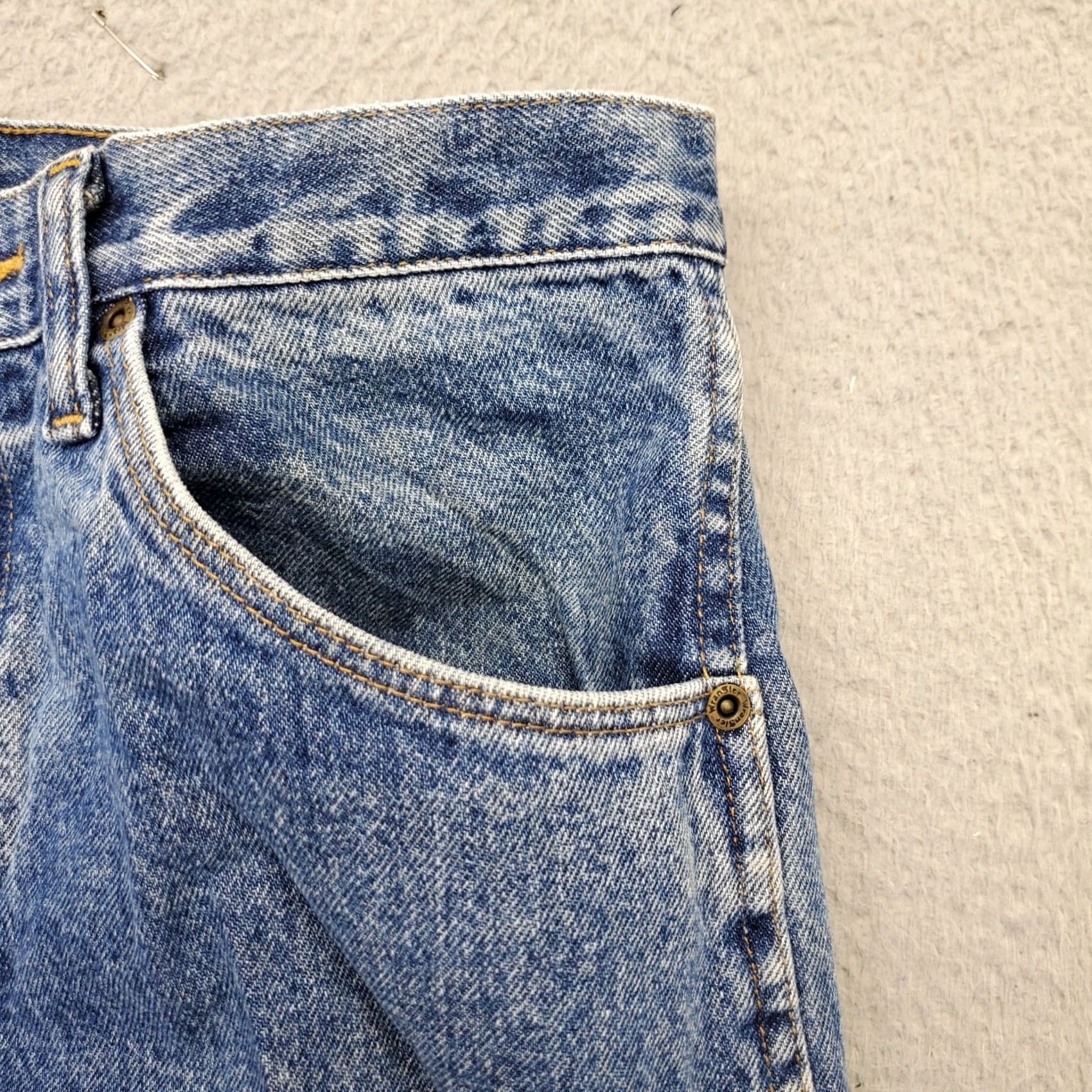 Wrangler Wrangler Jeans Mens 33x30 Blue Denim Five Star Premium Regular Fit Comfort Shirt? Size US 33 - 7 Thumbnail