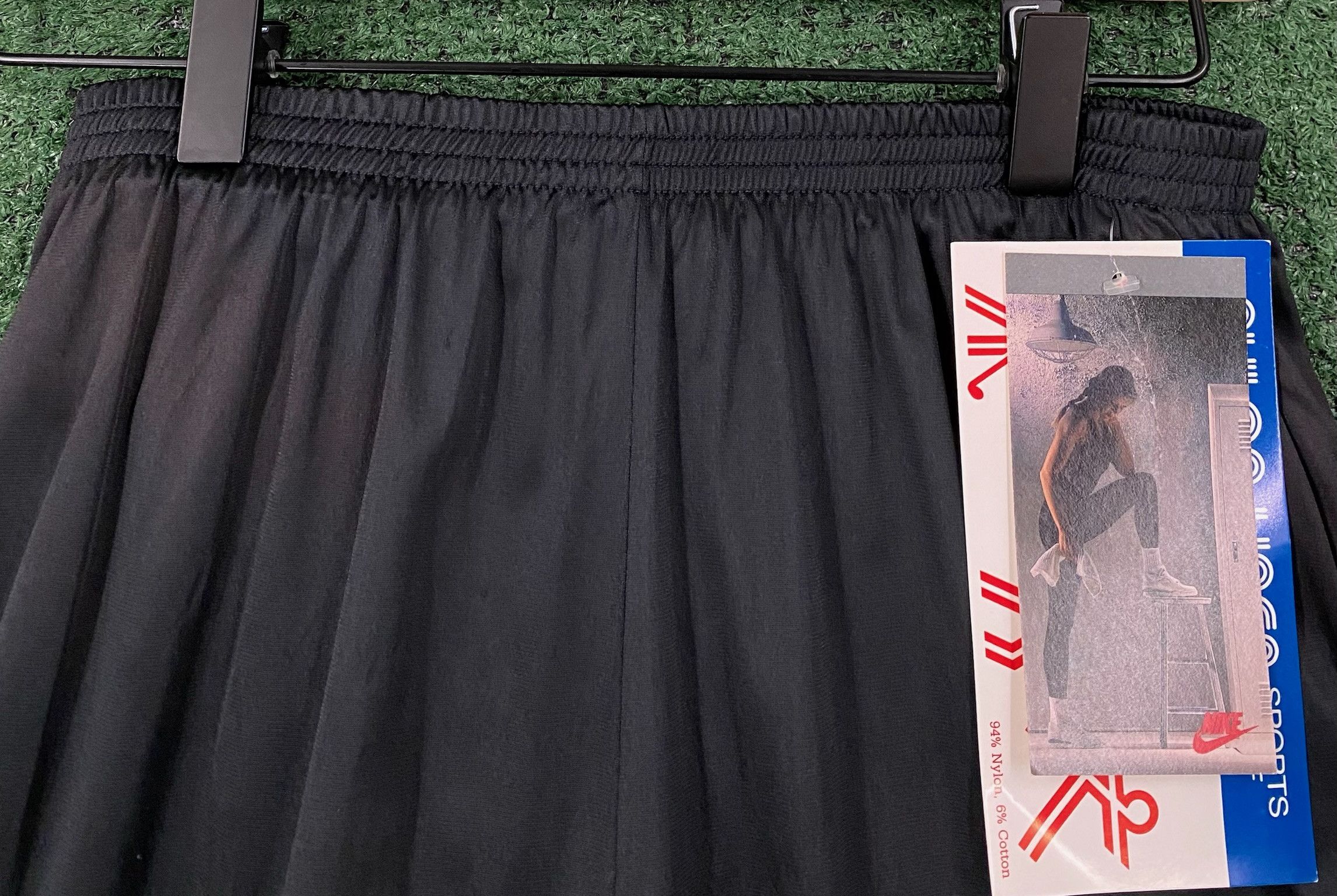 Nike 90's Nike Spellout Black Sprinter Run Short Shorts Small Size 28" / US 6 / IT 42 - 6 Thumbnail