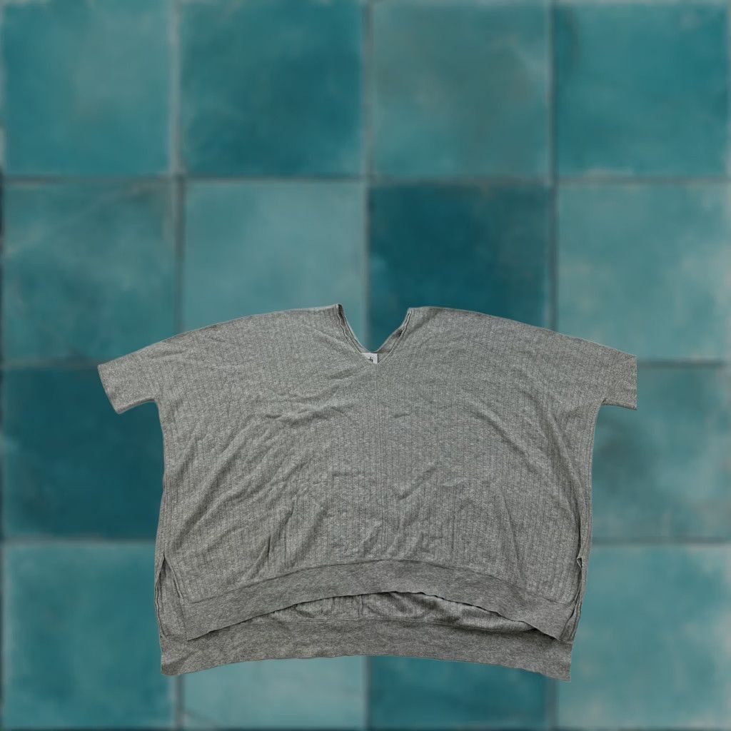 Vintage Cabi Shirt Womens Medium Gray Watson Pullover Lightweight Style #5451 Ladies Size M / US 6-8 / IT 42-44 - 1 Thumbnail