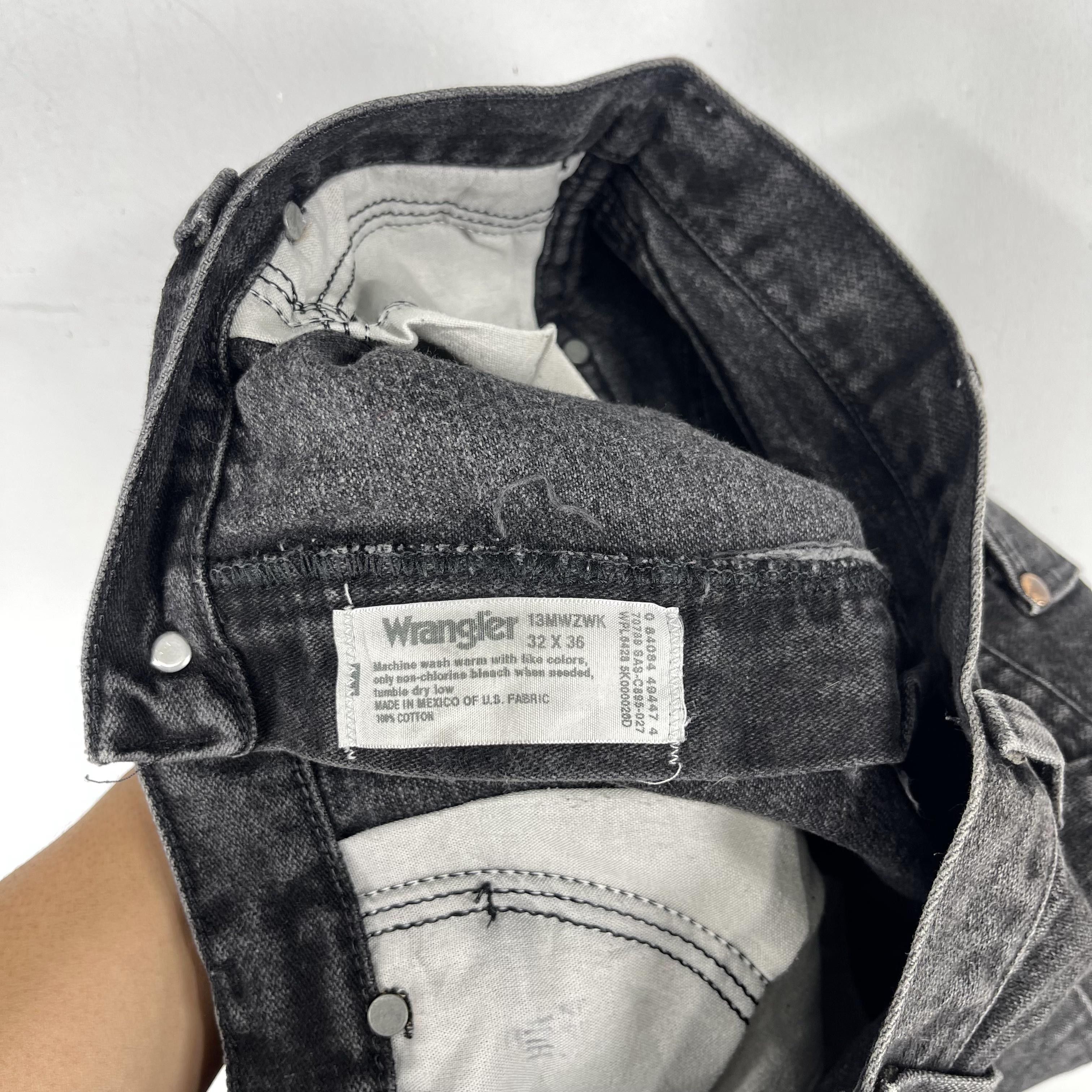 Vintage × Wrangler Size 32 Vintage Distressed Wrangler Black Washed Jeans Size US 32 / EU 48 - 4 Thumbnail