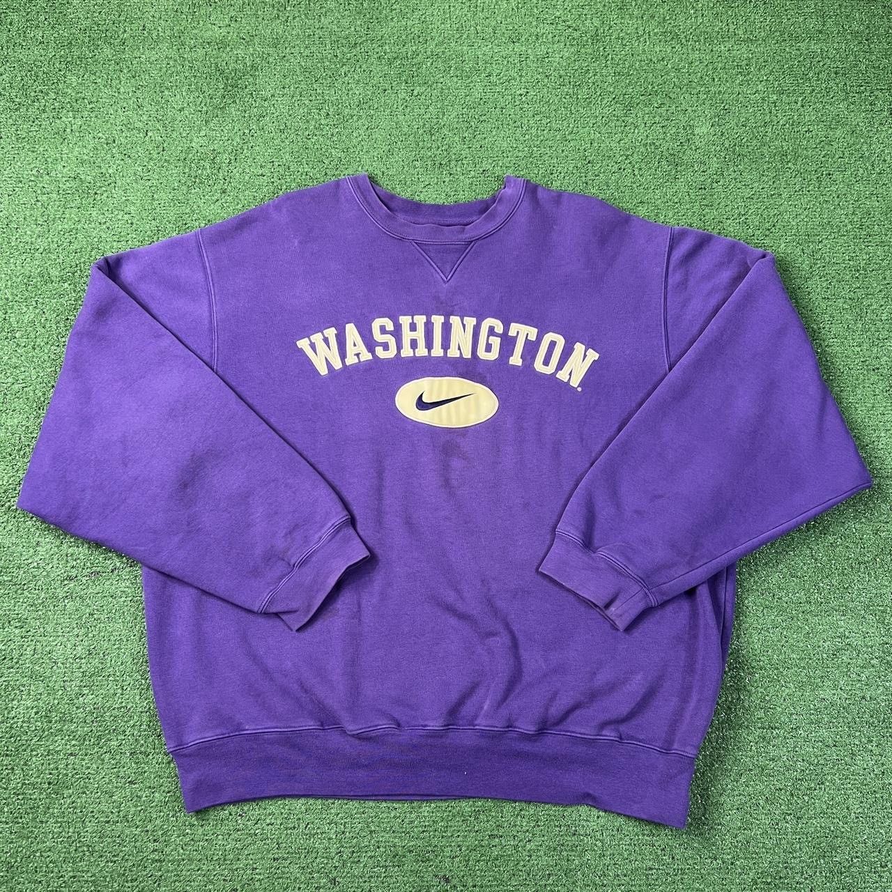 Vintage Nike Center Swoosh University of Washington Huskies