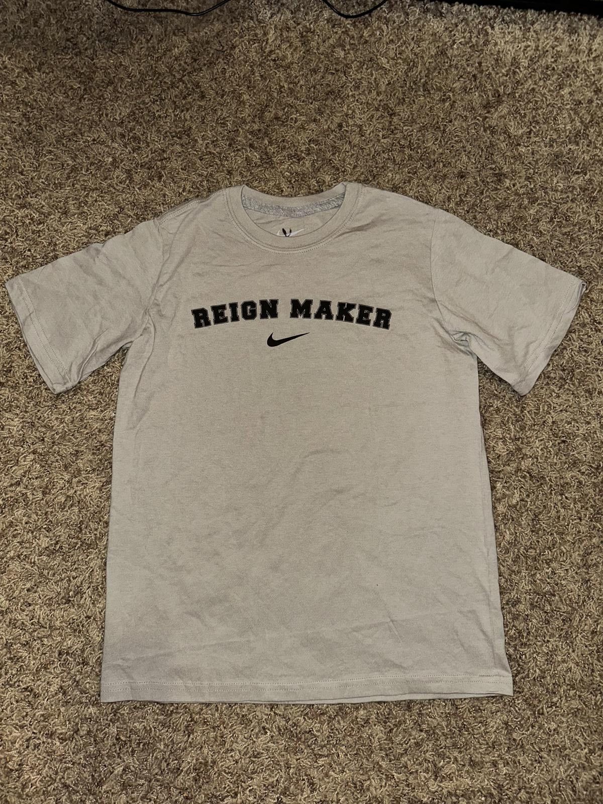 Nike Nike Big Kid’s (Boy’s) Reign Maker Graphic T-Shirt Light Brown Shirt Size US XXS / EU 40 - 1 Thumbnail