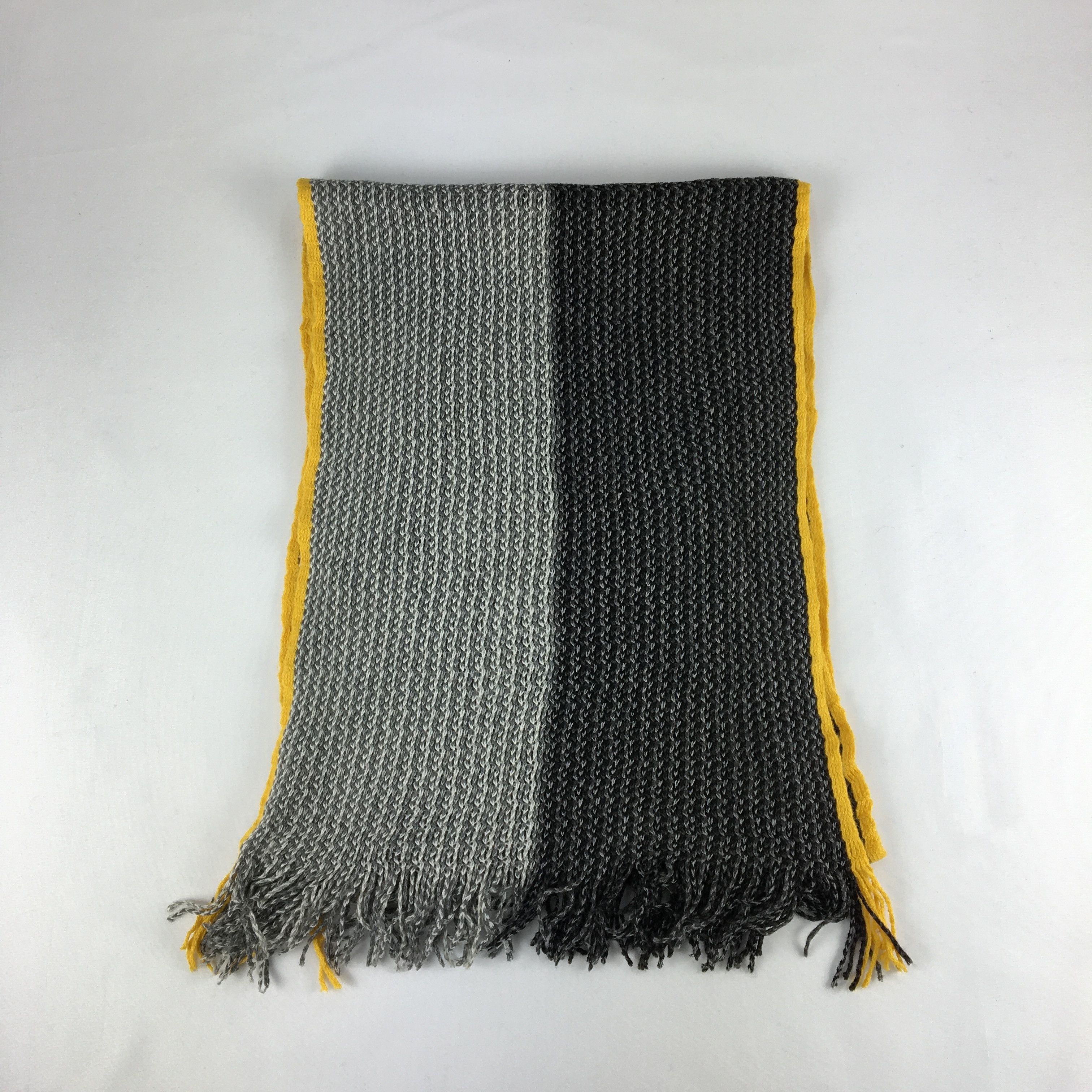 Paul Smith Vintage Paul Smith Scarf Muffler Knit Wool Winter Scarves . Size ONE SIZE - 4 Thumbnail