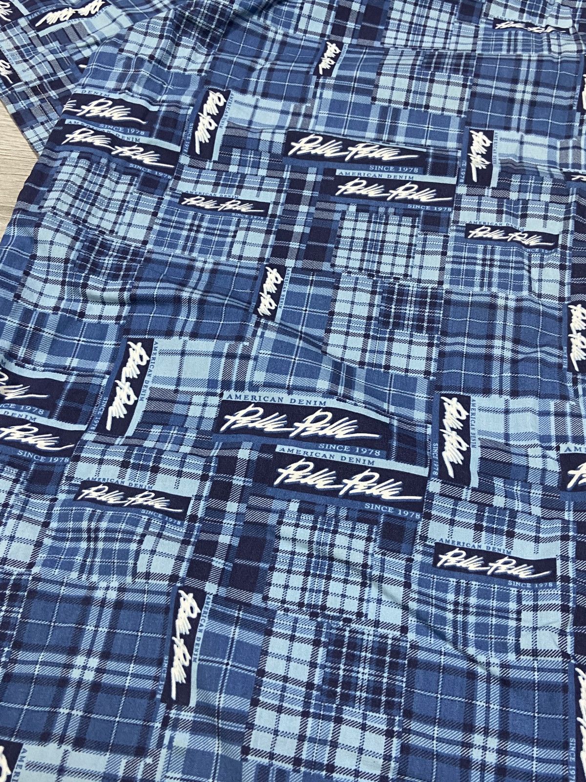 Pelle Pelle Pelle Pelle 🎶 Marc Buchanan monogram shirt buttons Size US XL / EU 56 / 4 - 4 Thumbnail