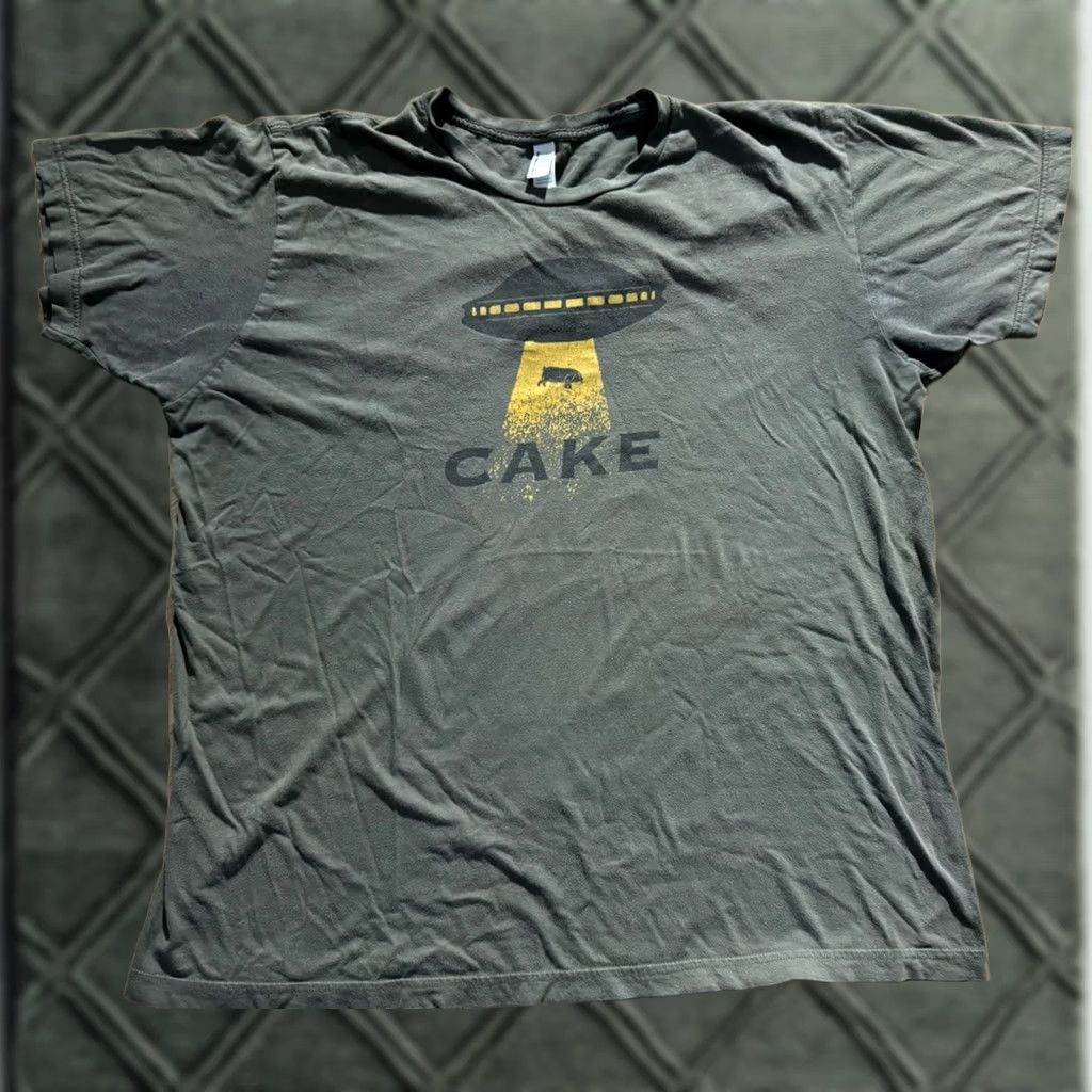 American Apparel VINTAGE Cake UFO Pig Tour Shirt Prolonging The Magic Album Army Green XXL Mens Size US XXL / EU 58 / 5 - 1 Thumbnail