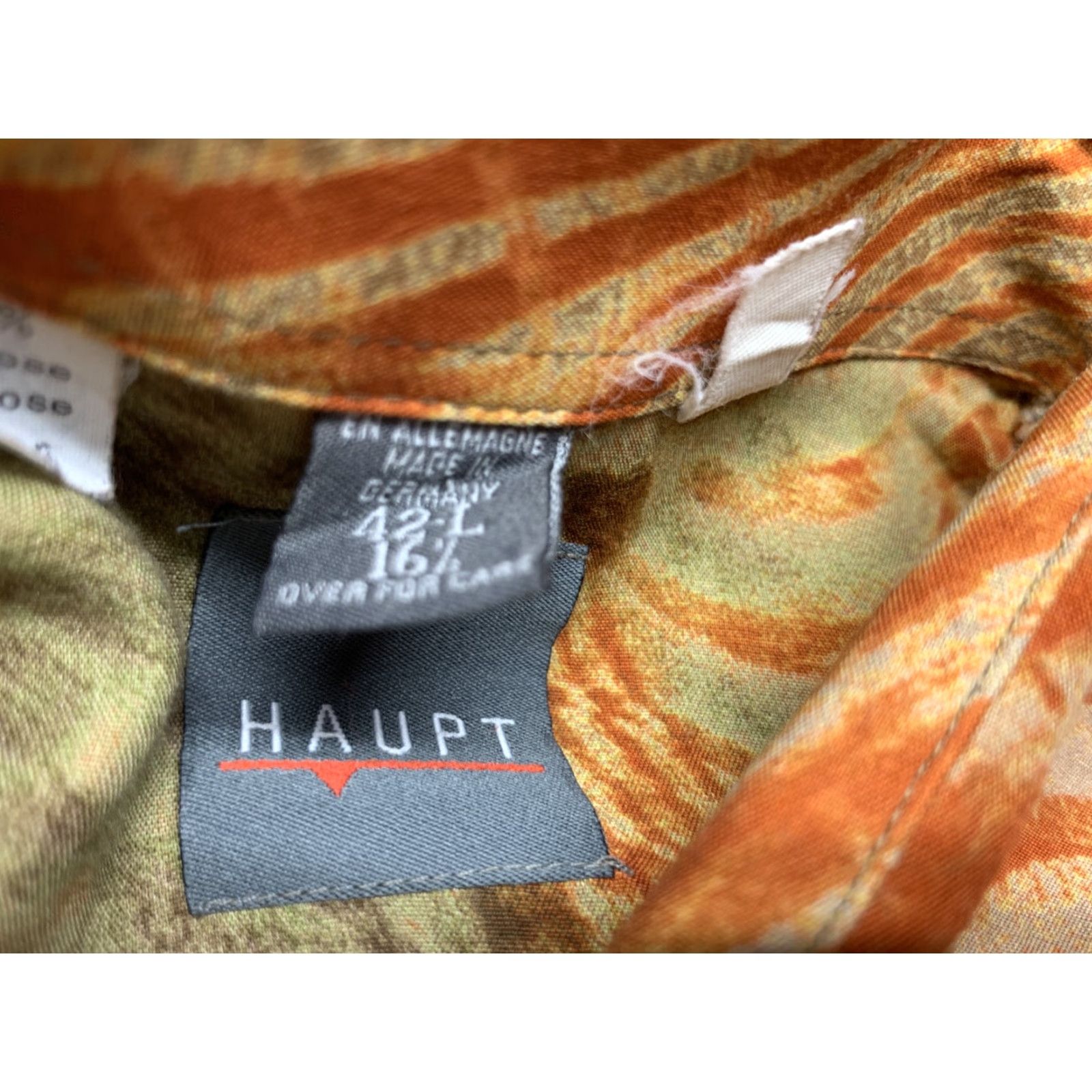 Vintage VINTAGE Haupt Germany Men's Dress Shirt Short Sleeve Button-Down Rayon 42-L, Multi, All Seasons, Size Large Size 42R - 4 Thumbnail