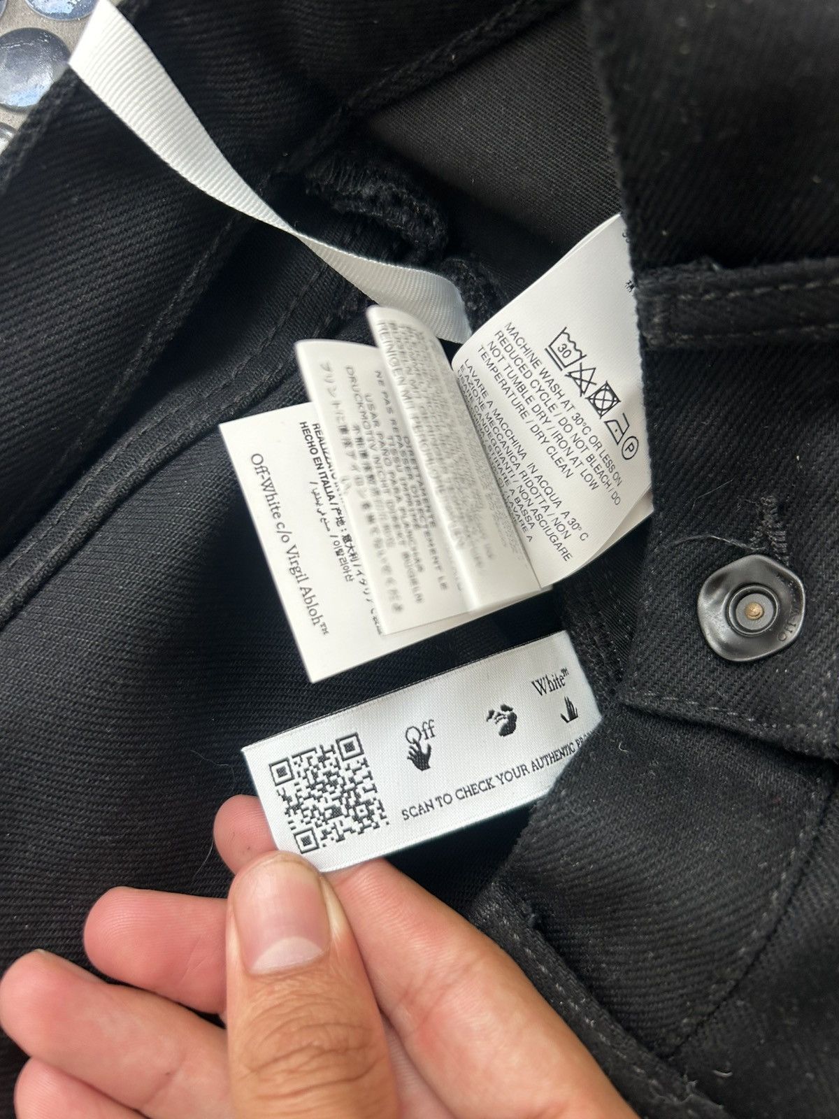 Off-White Off-White Black Denim Shorts/Jorts Size US 30 / EU 46 - 12 Thumbnail