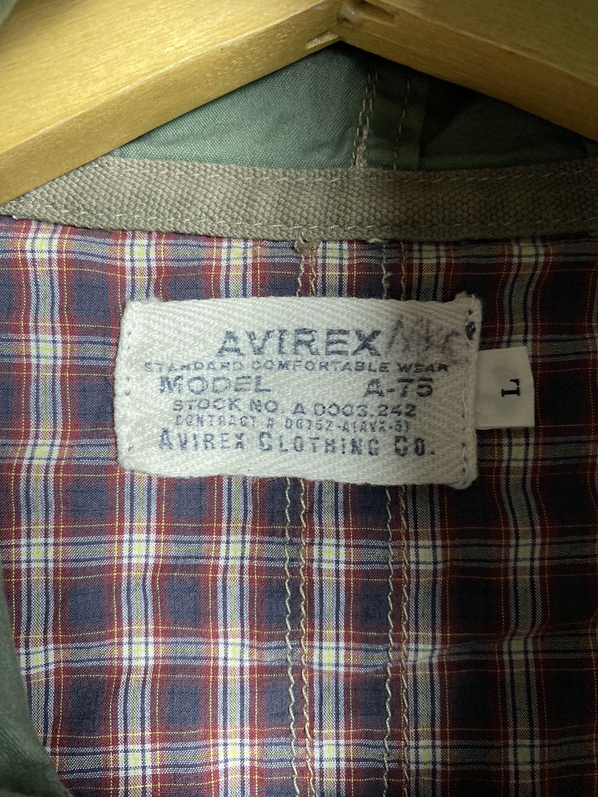 Vintage avirex shirt hood us army military style Size US L / EU 52-54 / 3 - 7 Thumbnail