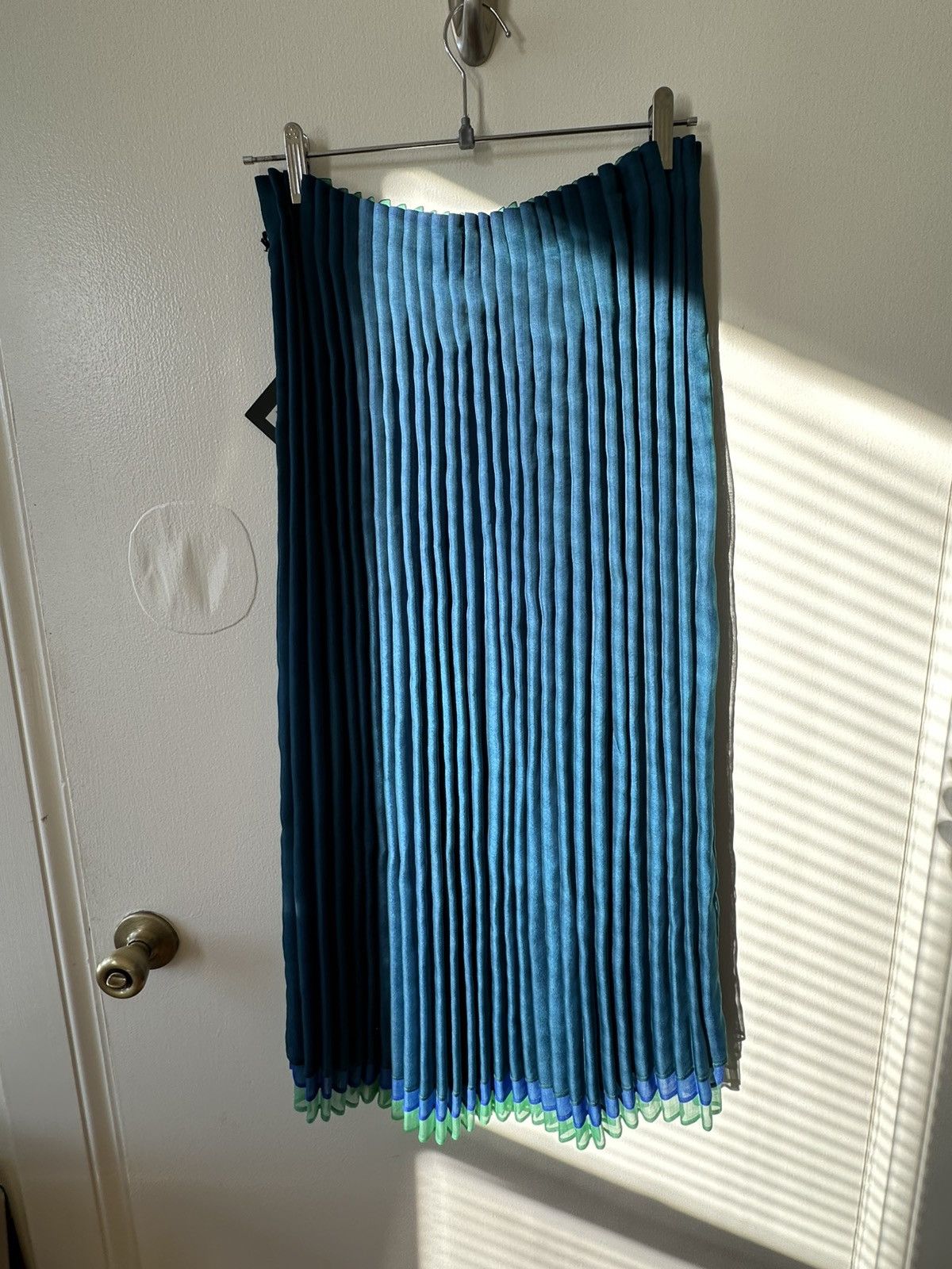 Issey Miyake NWT Issey Miyake Pleated Blue Skirt Size 28" / US 6 / IT 42 - 3 Thumbnail