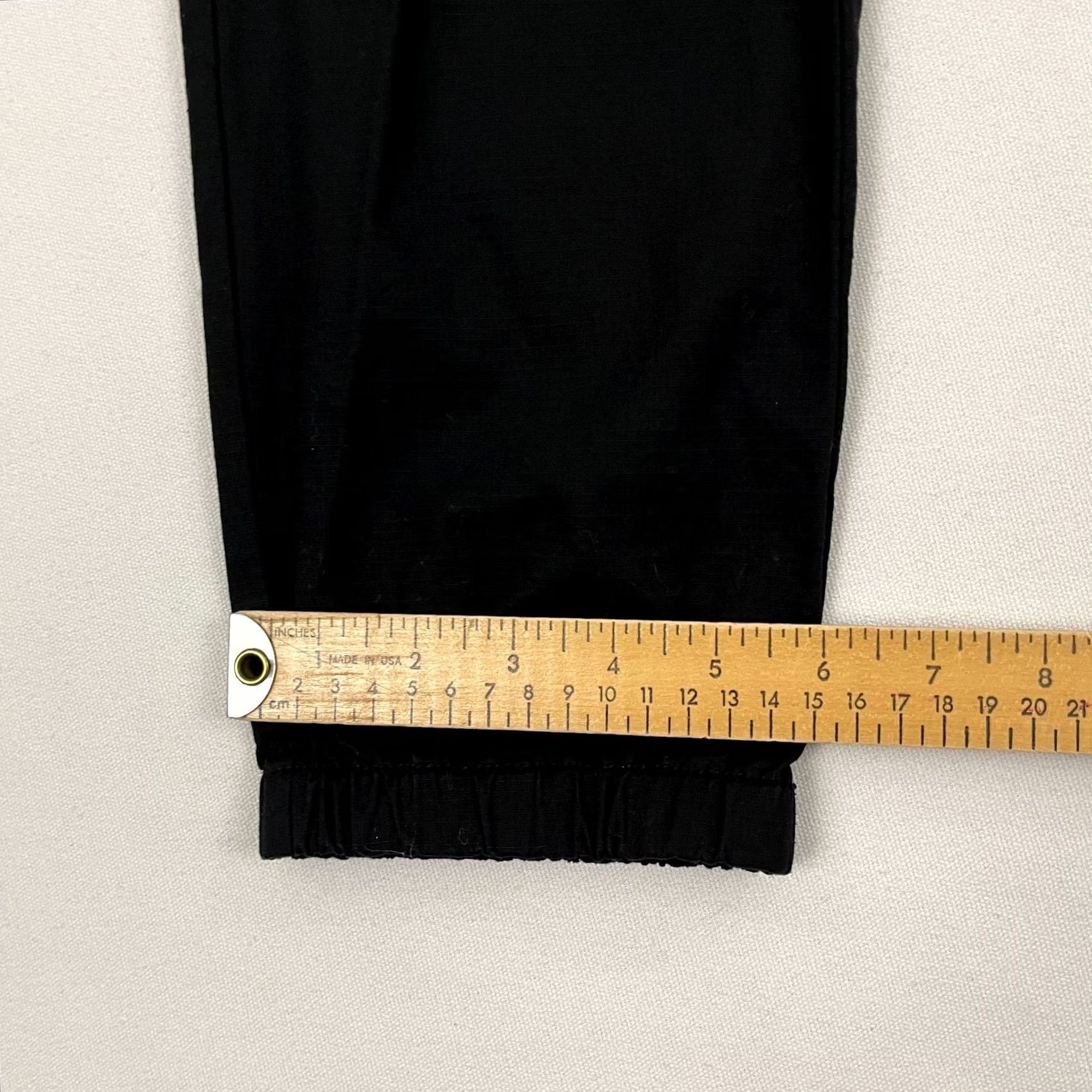 Vuori Vuori Jogger Pants Mens L Black 30" Inseam 30" Tapered Active Comfort Ripstop Traveler Organic Fabric Comfort Pocket Zipper Button Size US 33 - 2 Thumbnail
