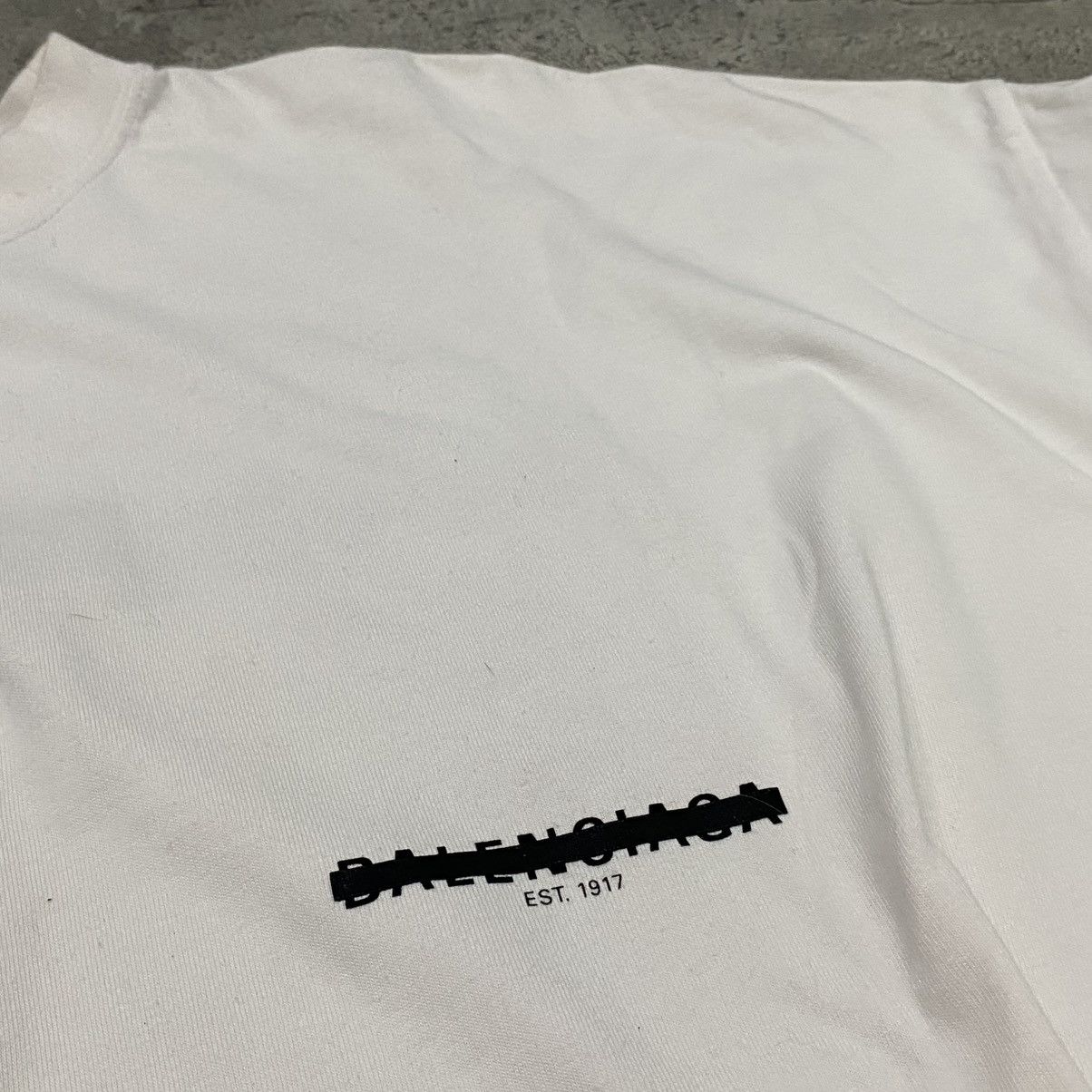 Balenciaga Balenciaga Oversize Logo Tee Size US XXL / EU 58 / 5 - 6 Thumbnail