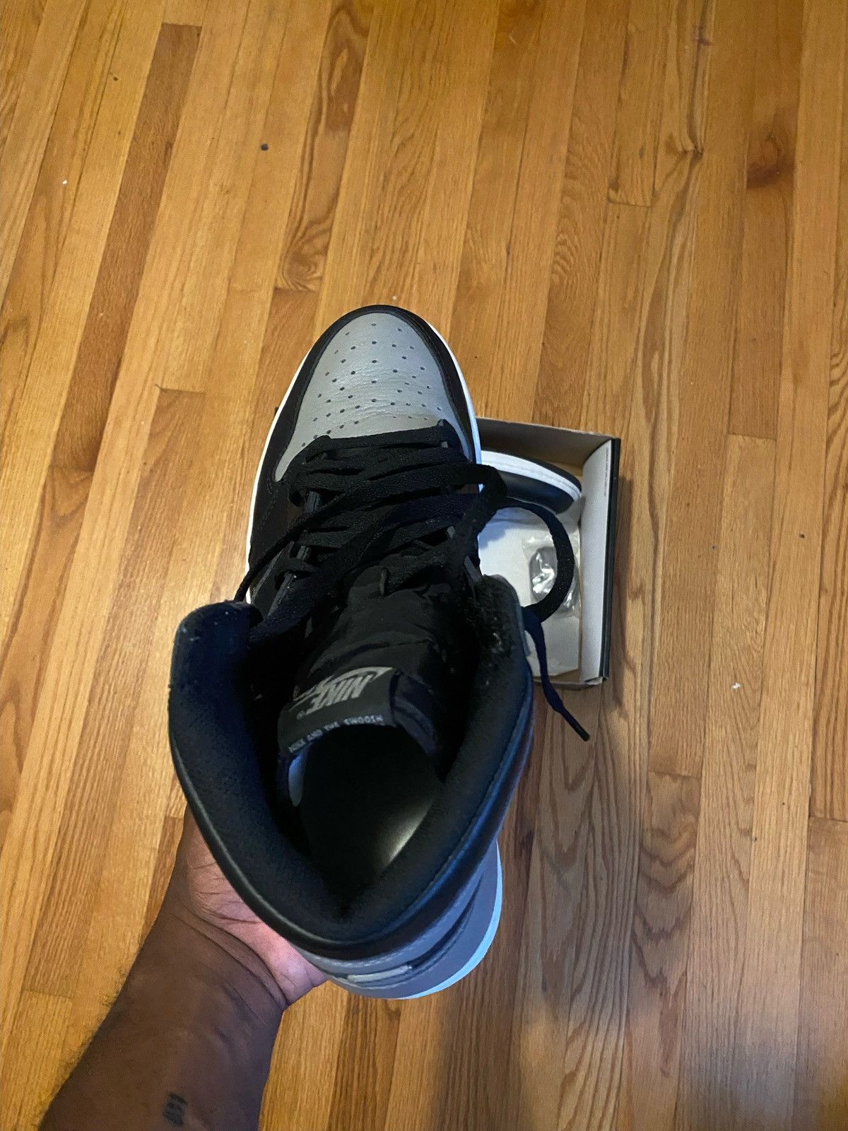 Jordan Brand Air Jordan 1 Retro High “Shadow” Size US 13 / EU 46 - 3 Thumbnail