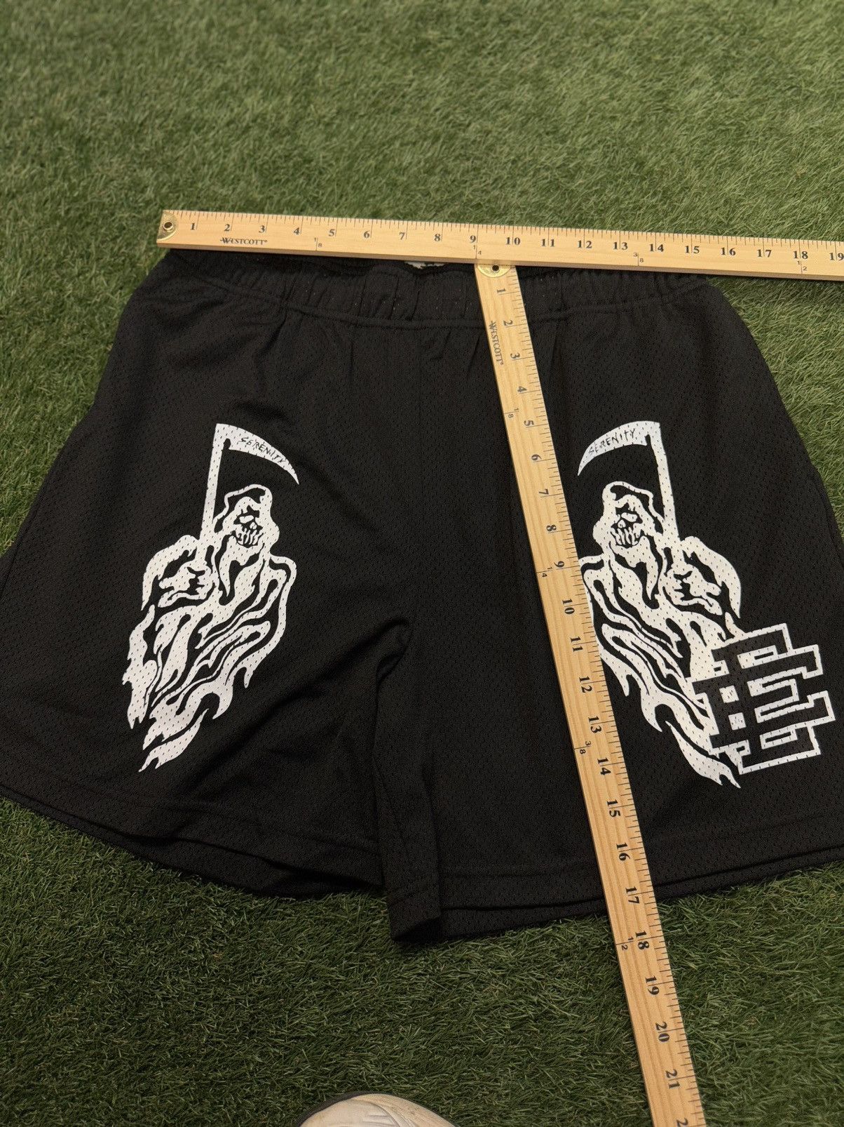 Eric Emanuel × Warren Lotas Eric Emanuel Warren Lotas Shorts Size XXL (NEW) Size US 31 - 7 Thumbnail