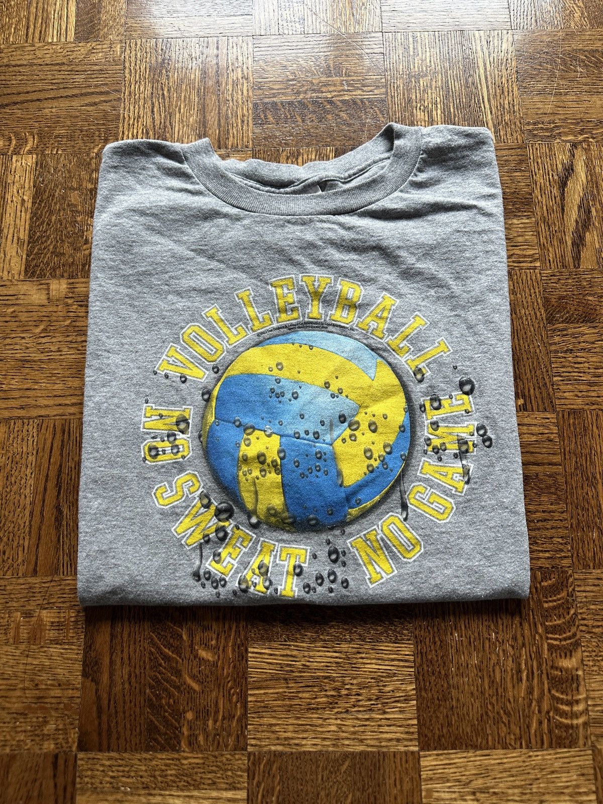 Vintage Vintage Y2K Volleyball No Sweat No Gain Graphic Tee Size US XL / EU 56 / 4 - 1 Thumbnail