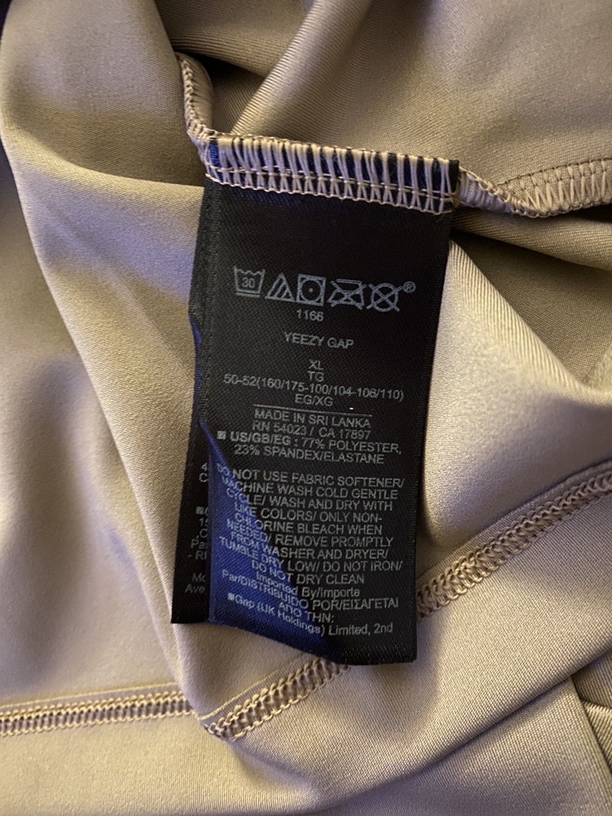 Yeezy SIZE XL Yeezy Gap engineered by Balenciaga Size US XL / EU 56 / 4 - 6 Thumbnail