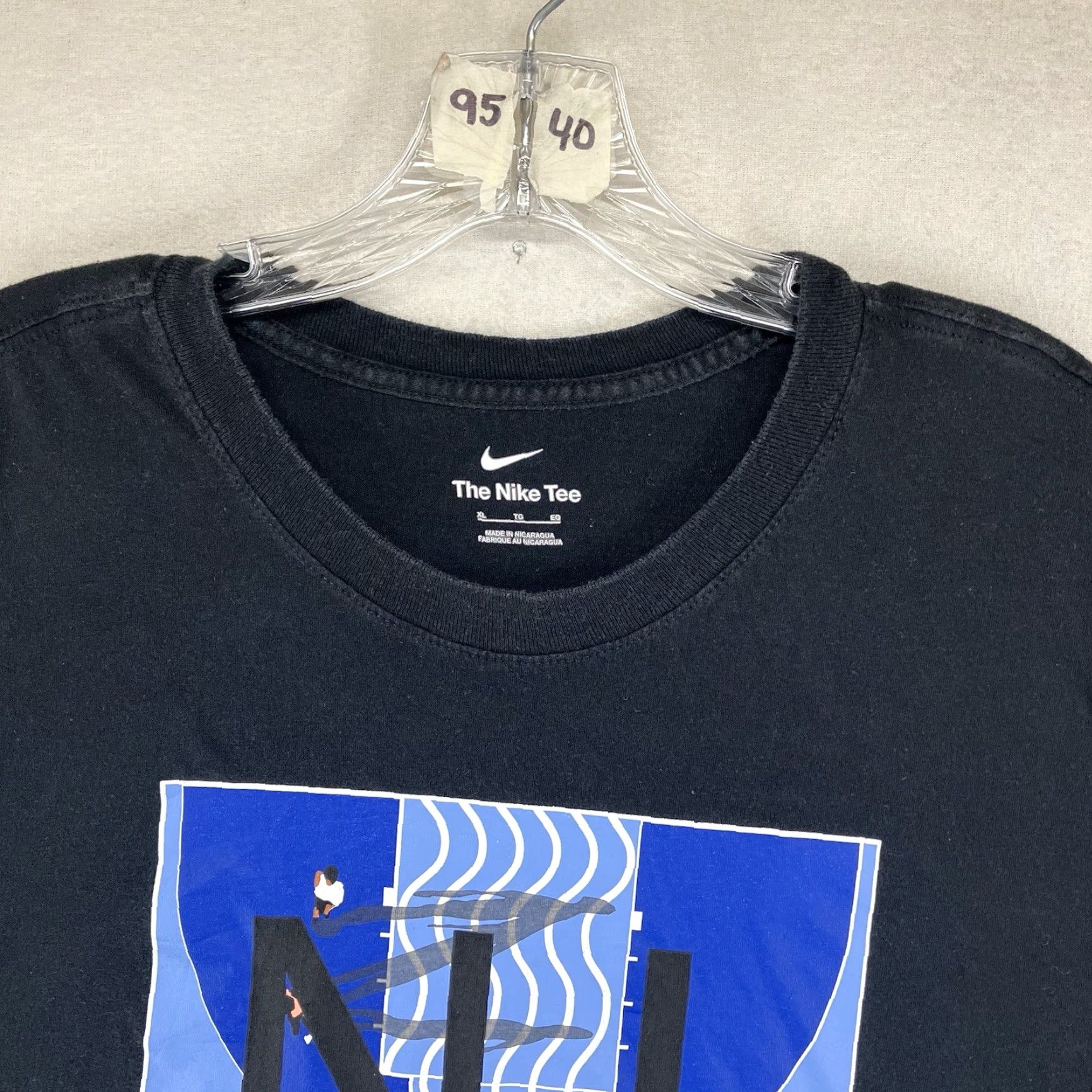 Nike **NIKE Mens Black Basketball Court Shadow Art XL T-Shirt** User: **NIKE Mens Black Basketball Court Shadow Art XL T-Shirt** Size US XL / EU 56 / 4 - 5 Thumbnail