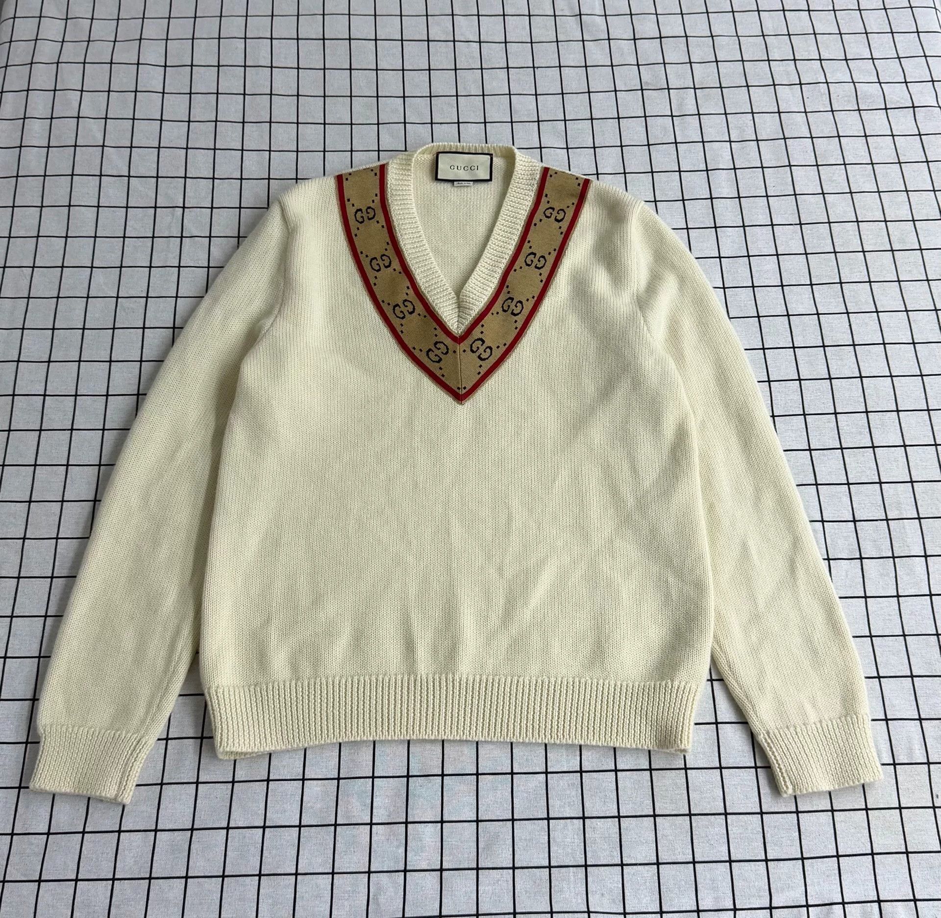 Gucci Gucci Wool Sweater M Women Size M / US 6-8 / IT 42-44 - 1 Thumbnail