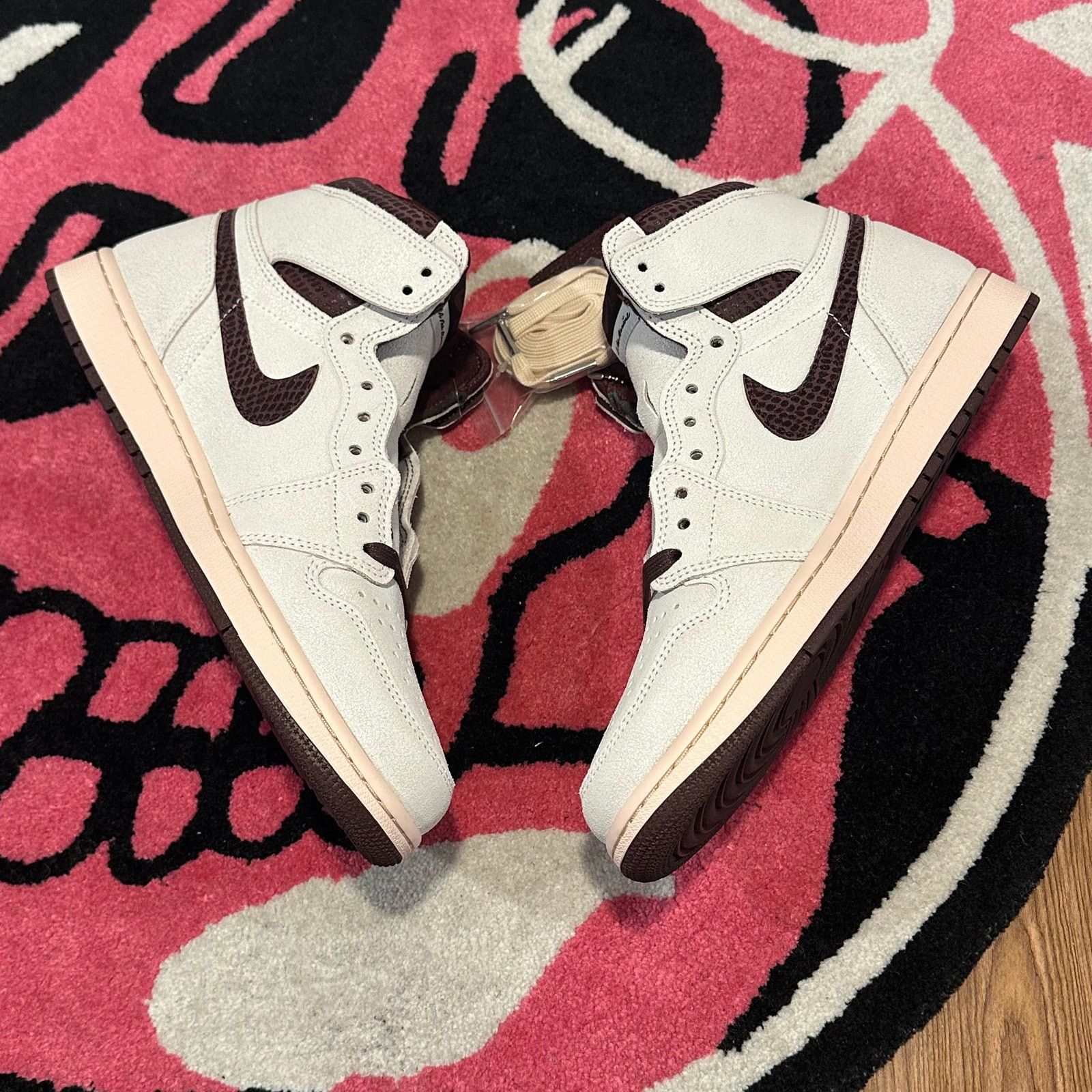 Nike Nike Air Jordan 1 Retro High OG – Size 11.5 Size US 11.5 / EU 44-45 - 4 Thumbnail