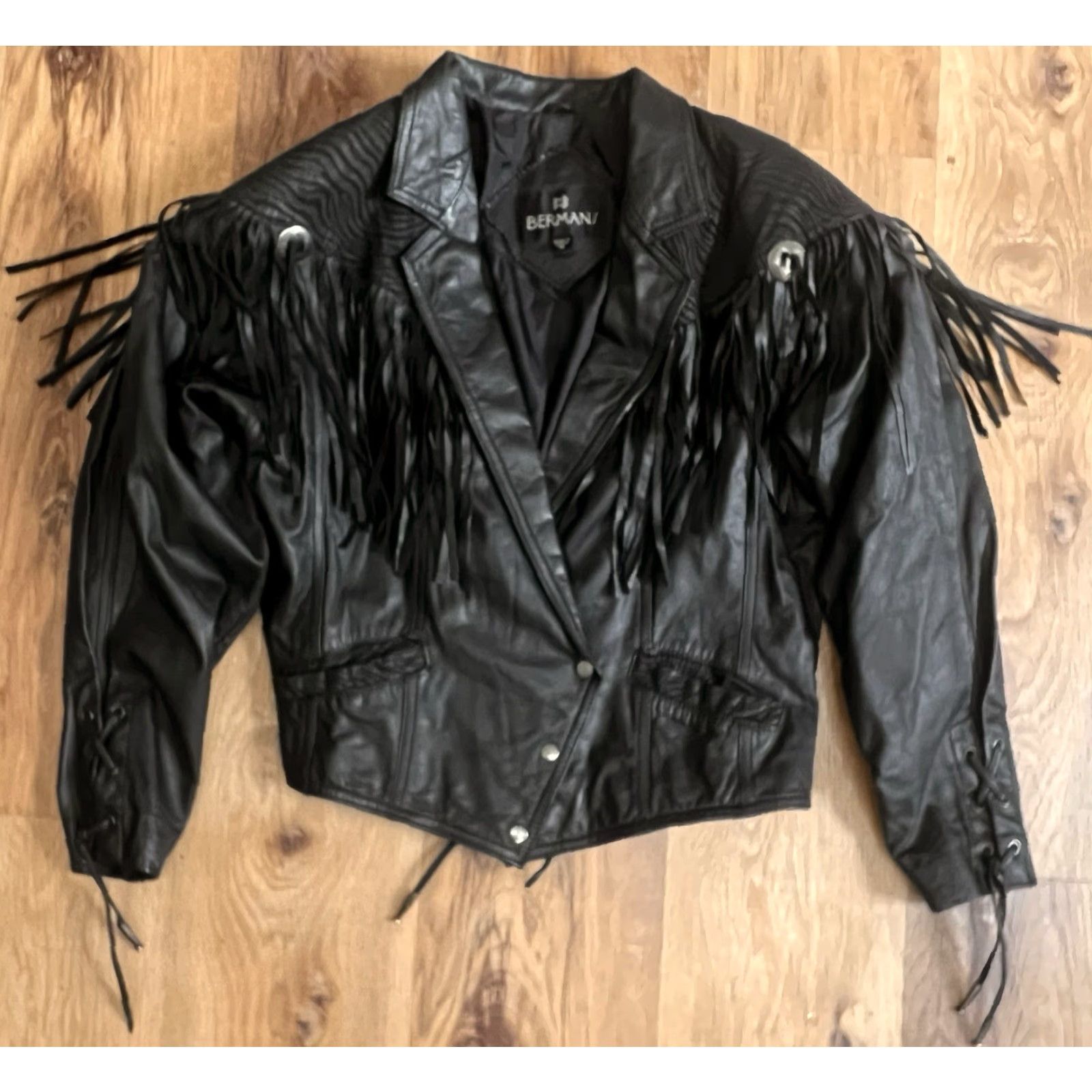Ben Sherman VINTAGE Bermans Leather Jacket Woman Motorcycle Fringe Lace Up Back Cuffs M Cropped Black Size M / US 6-8 / IT 42-44 - 2 Thumbnail